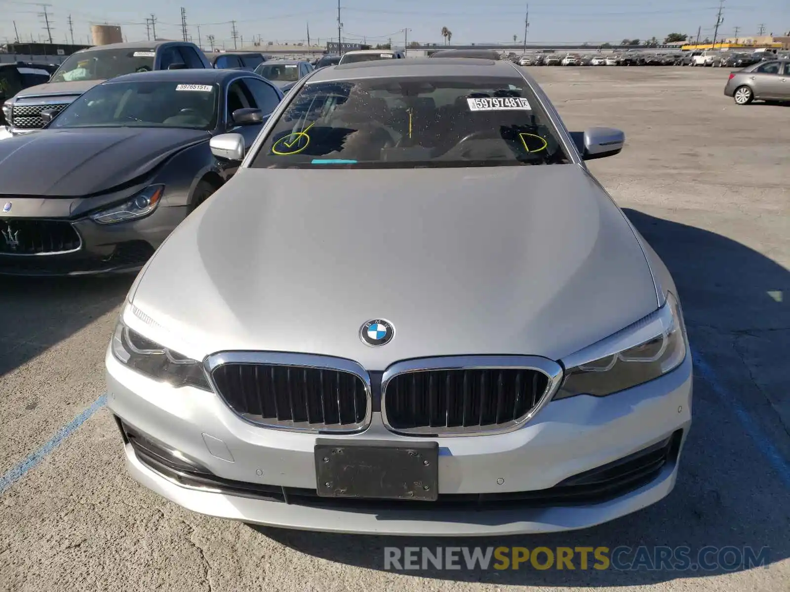 9 Photograph of a damaged car WBAJA5C53KBX87200 BMW 5 SERIES 2019