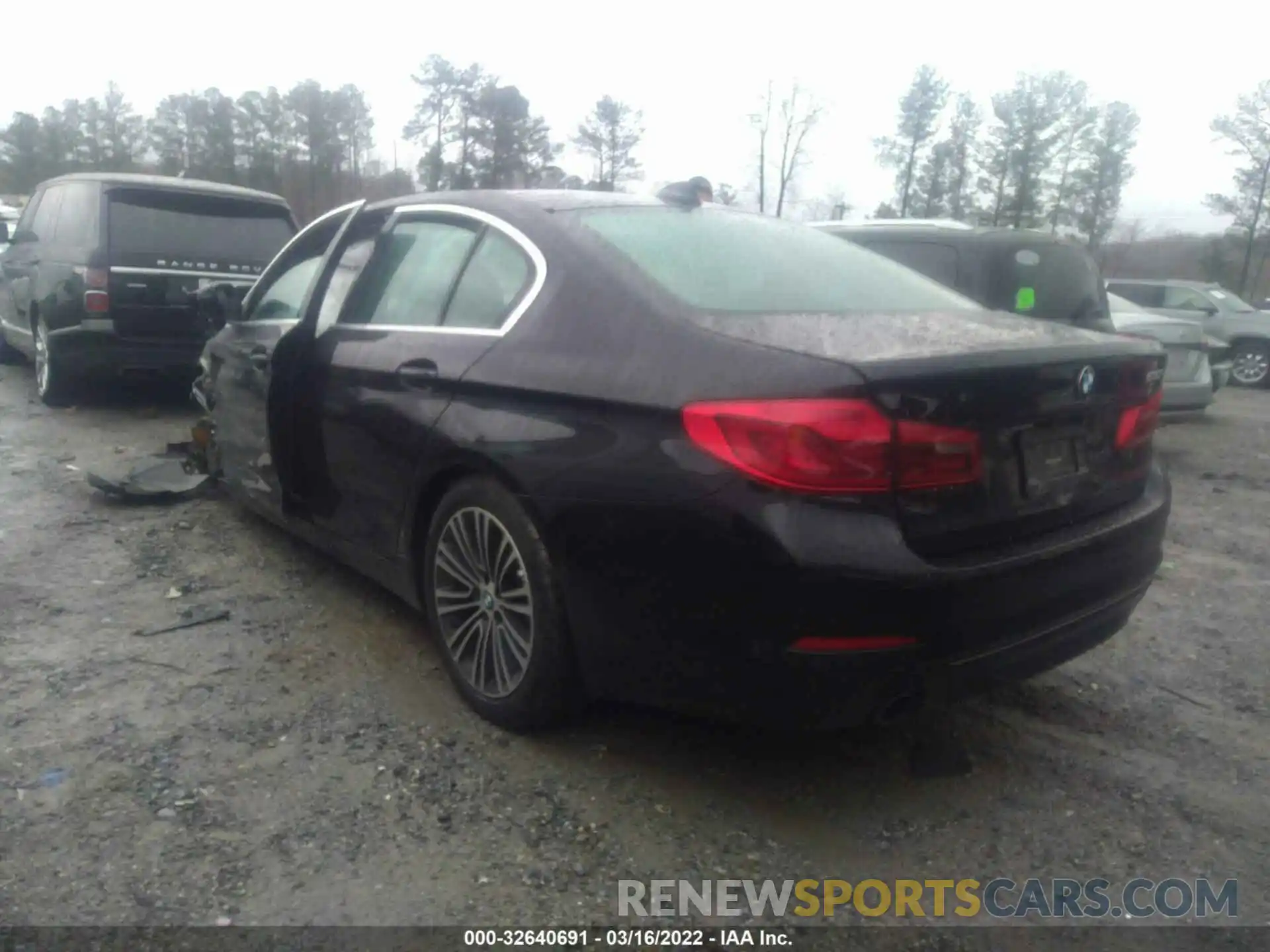 3 Photograph of a damaged car WBAJA5C53KBX87827 BMW 5 SERIES 2019