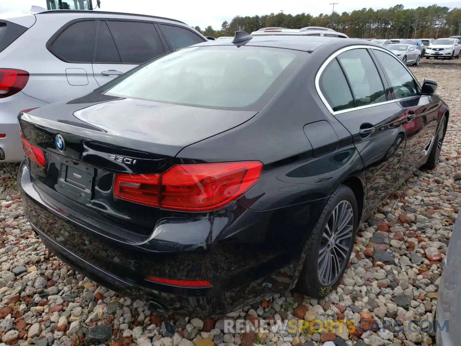 4 Фотография поврежденного автомобиля WBAJA5C53KWA58030 BMW 5 SERIES 2019