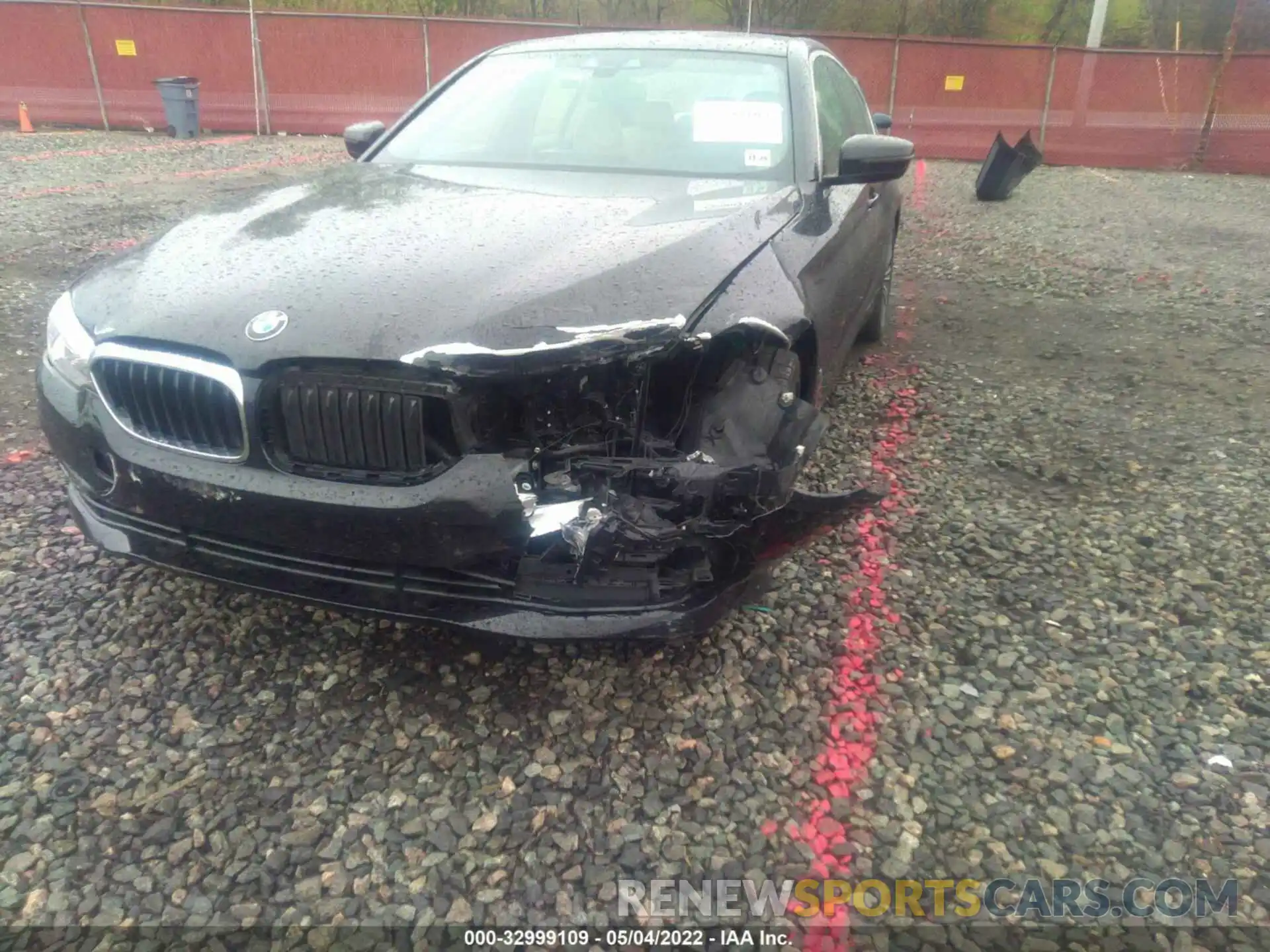 6 Photograph of a damaged car WBAJA5C53KWW18576 BMW 5 SERIES 2019