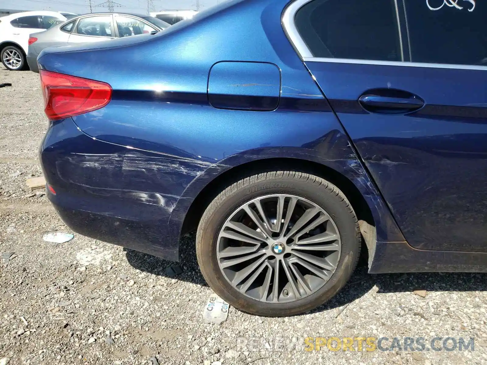 9 Фотография поврежденного автомобиля WBAJA5C54KBX49149 BMW 5 SERIES 2019