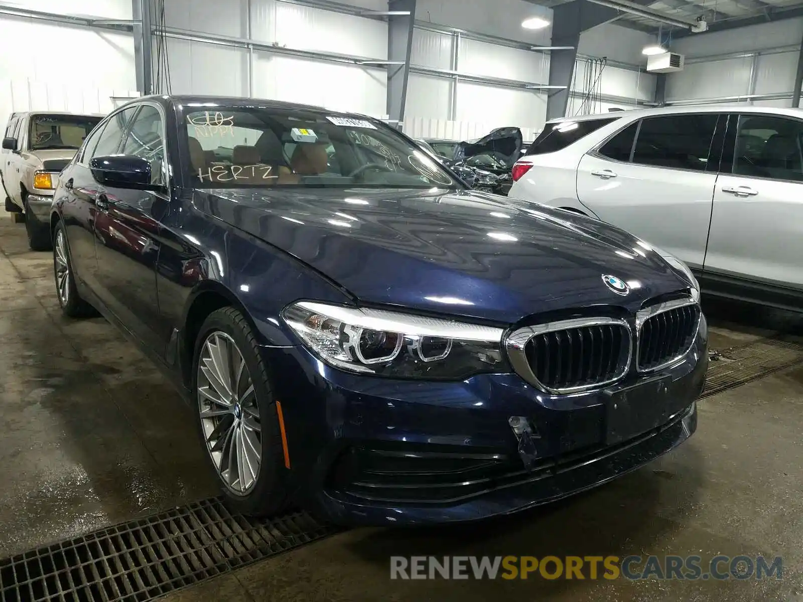 1 Photograph of a damaged car WBAJA5C54KBX87495 BMW 5 SERIES 2019