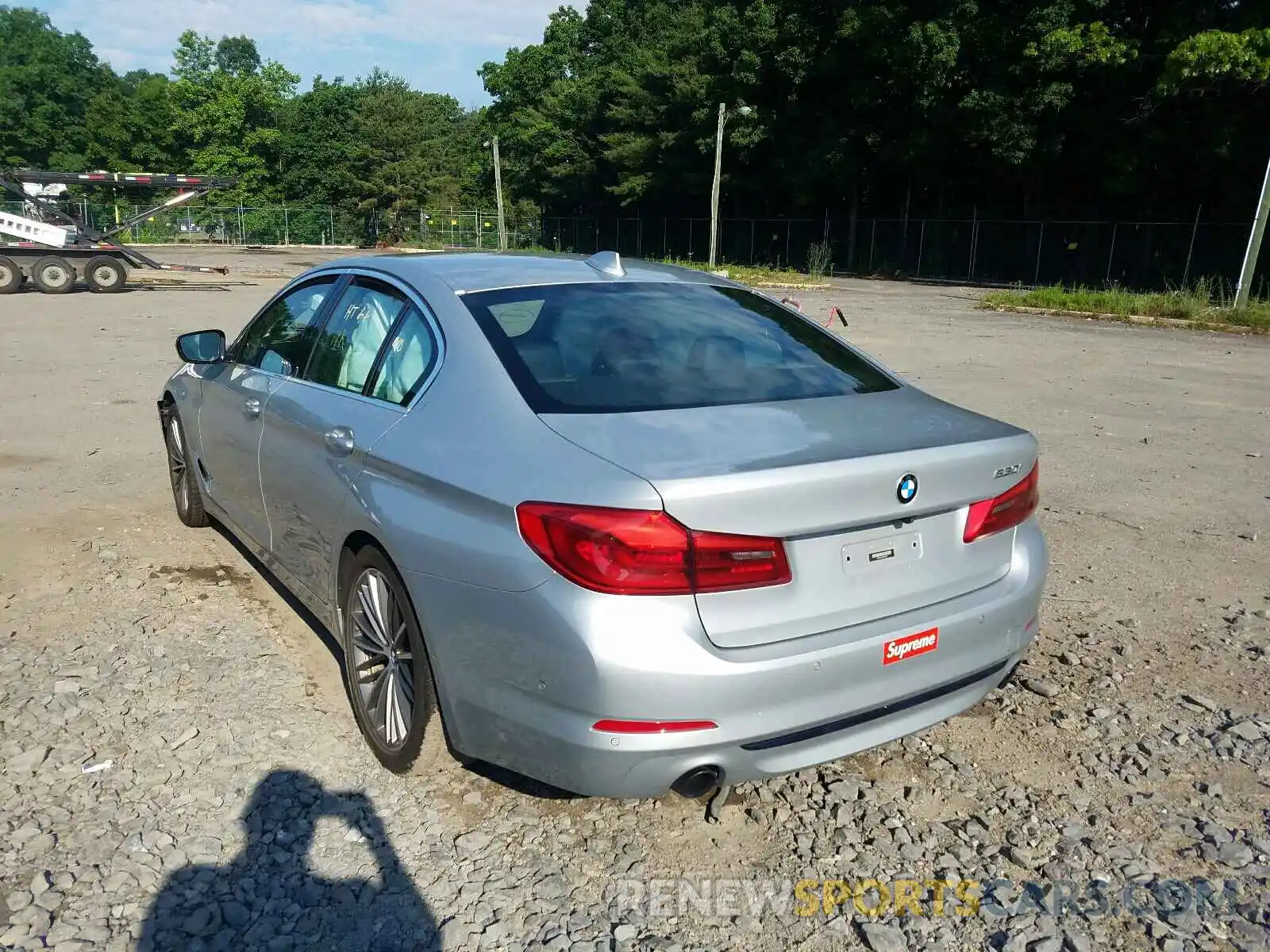 3 Фотография поврежденного автомобиля WBAJA5C54KBX87657 BMW 5 SERIES 2019