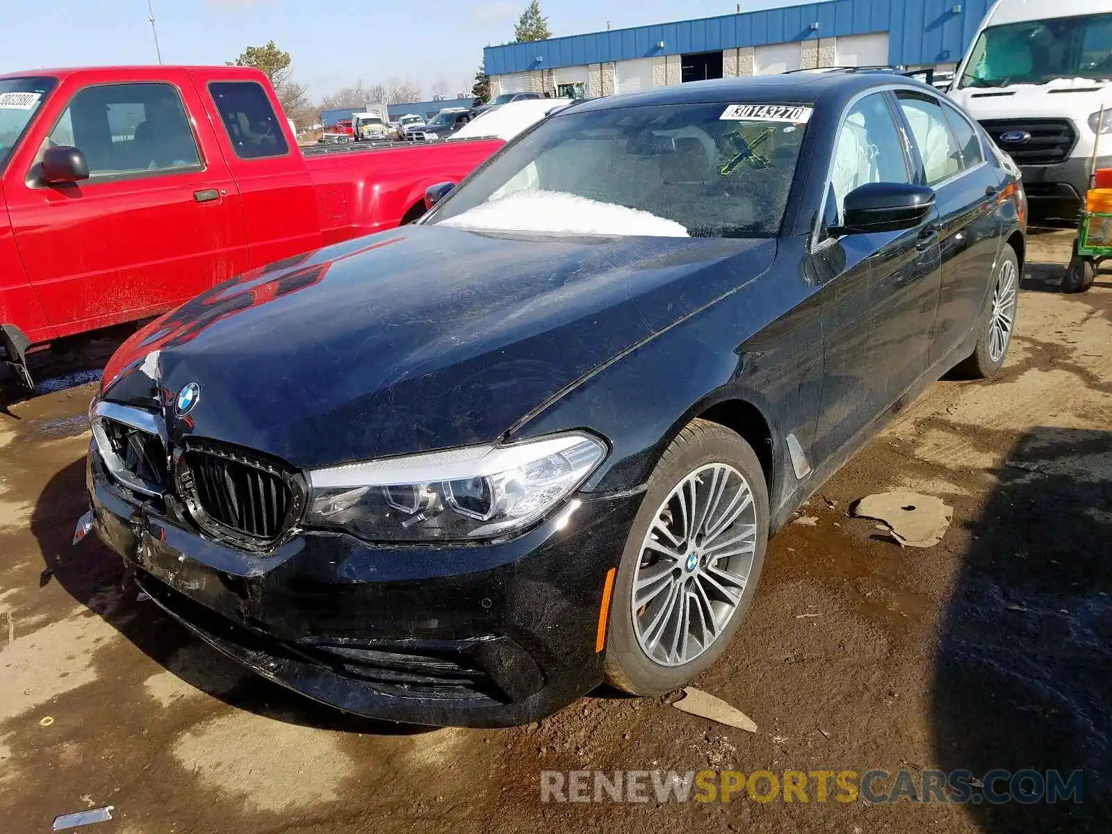 2 Фотография поврежденного автомобиля WBAJA5C54KBX88162 BMW 5 SERIES 2019