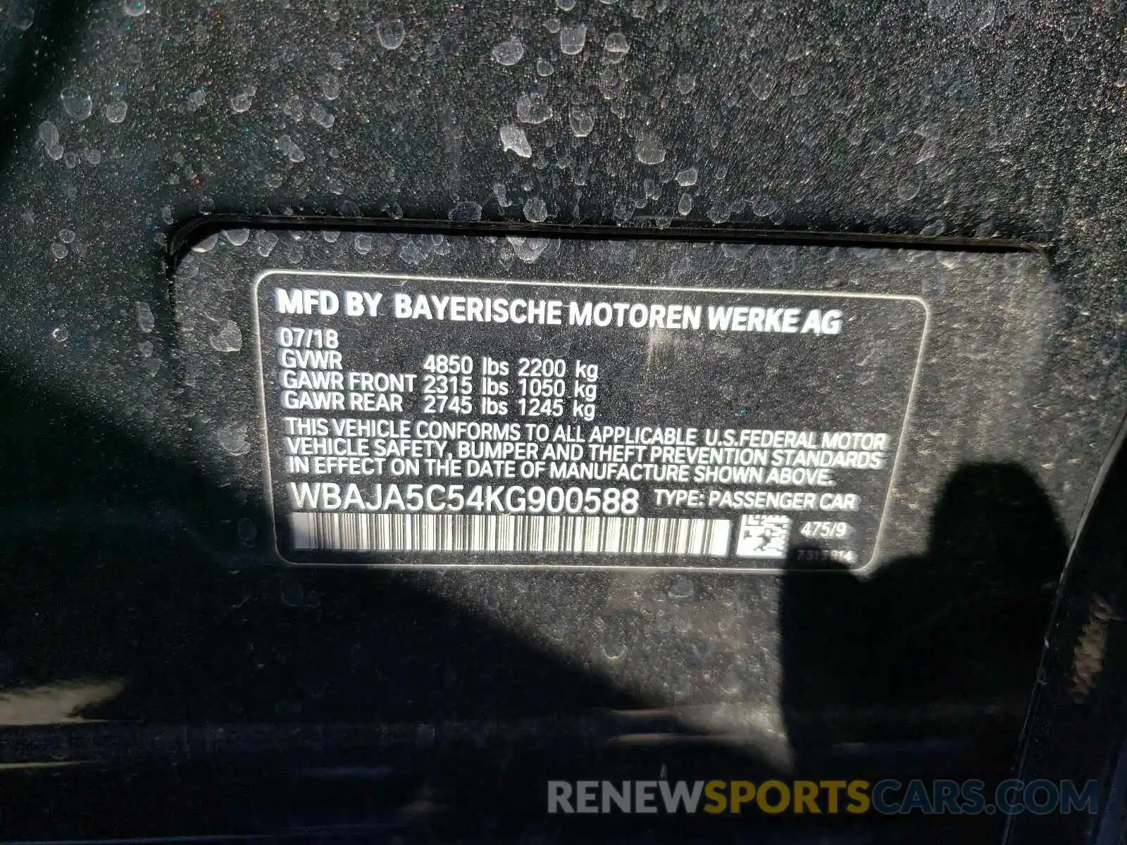 10 Фотография поврежденного автомобиля WBAJA5C54KG900588 BMW 5 SERIES 2019