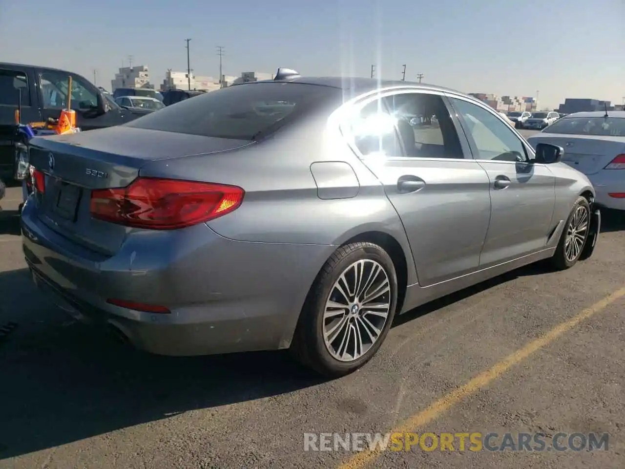 4 Photograph of a damaged car WBAJA5C54KWW08381 BMW 5 SERIES 2019