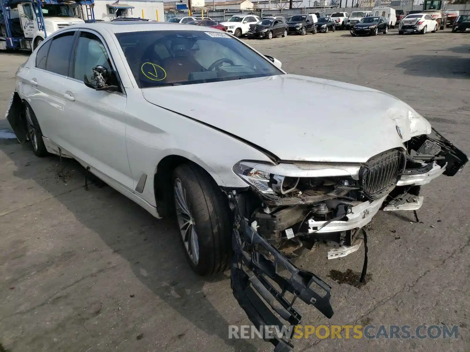 1 Фотография поврежденного автомобиля WBAJA5C54KWW49643 BMW 5 SERIES 2019