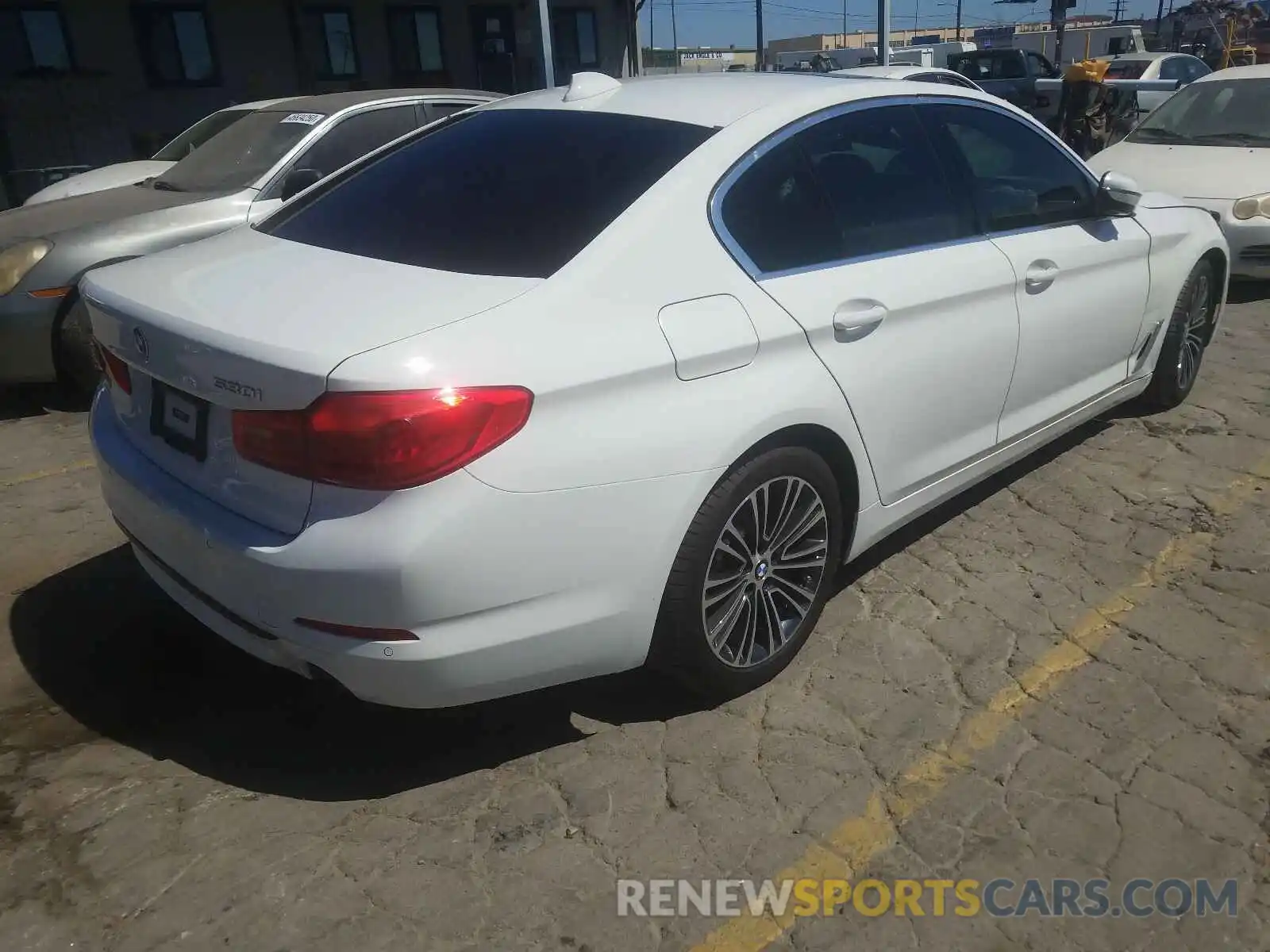 4 Photograph of a damaged car WBAJA5C55KBX46762 BMW 5 SERIES 2019