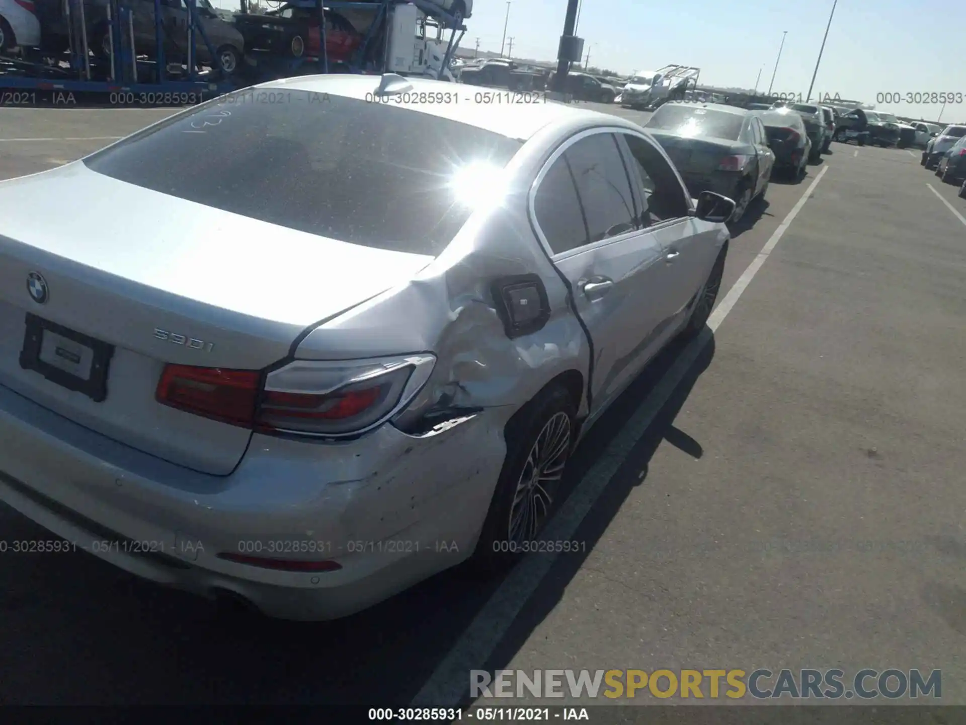 4 Photograph of a damaged car WBAJA5C55KBX46891 BMW 5 SERIES 2019