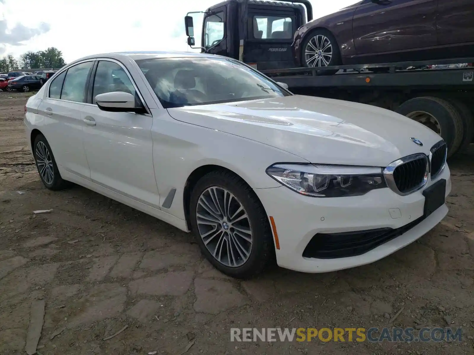 1 Photograph of a damaged car WBAJA5C55KBX86291 BMW 5 SERIES 2019