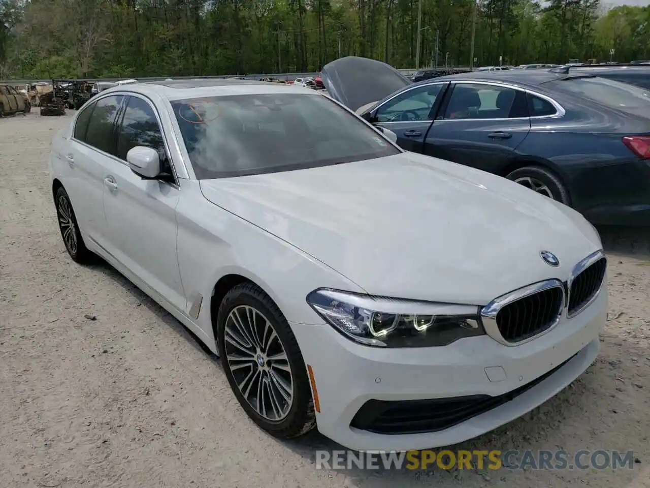 1 Photograph of a damaged car WBAJA5C55KBX86484 BMW 5 SERIES 2019