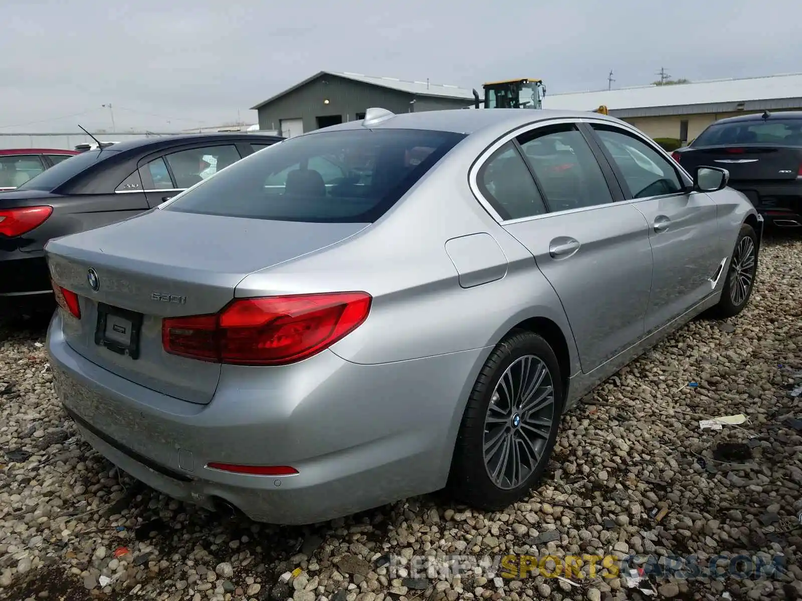 4 Фотография поврежденного автомобиля WBAJA5C55KBX86629 BMW 5 SERIES 2019