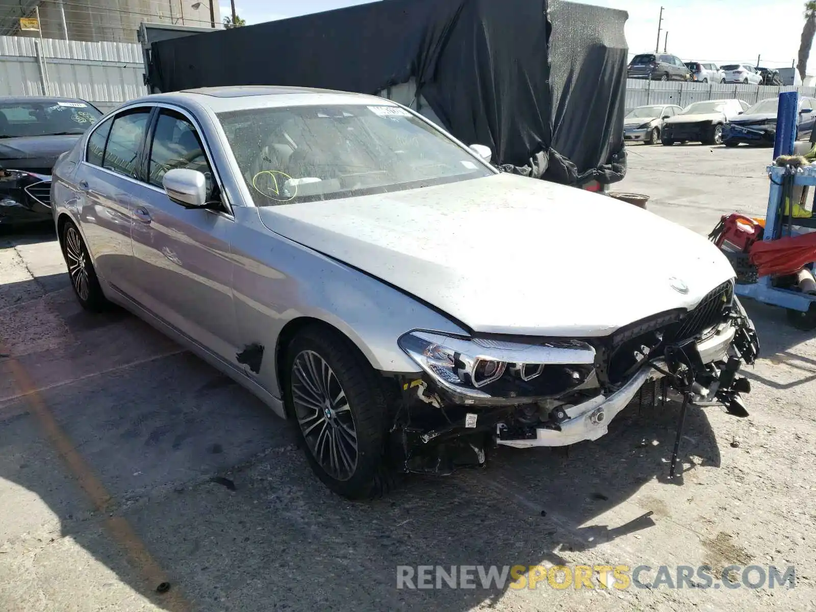 1 Photograph of a damaged car WBAJA5C55KBX86856 BMW 5 SERIES 2019