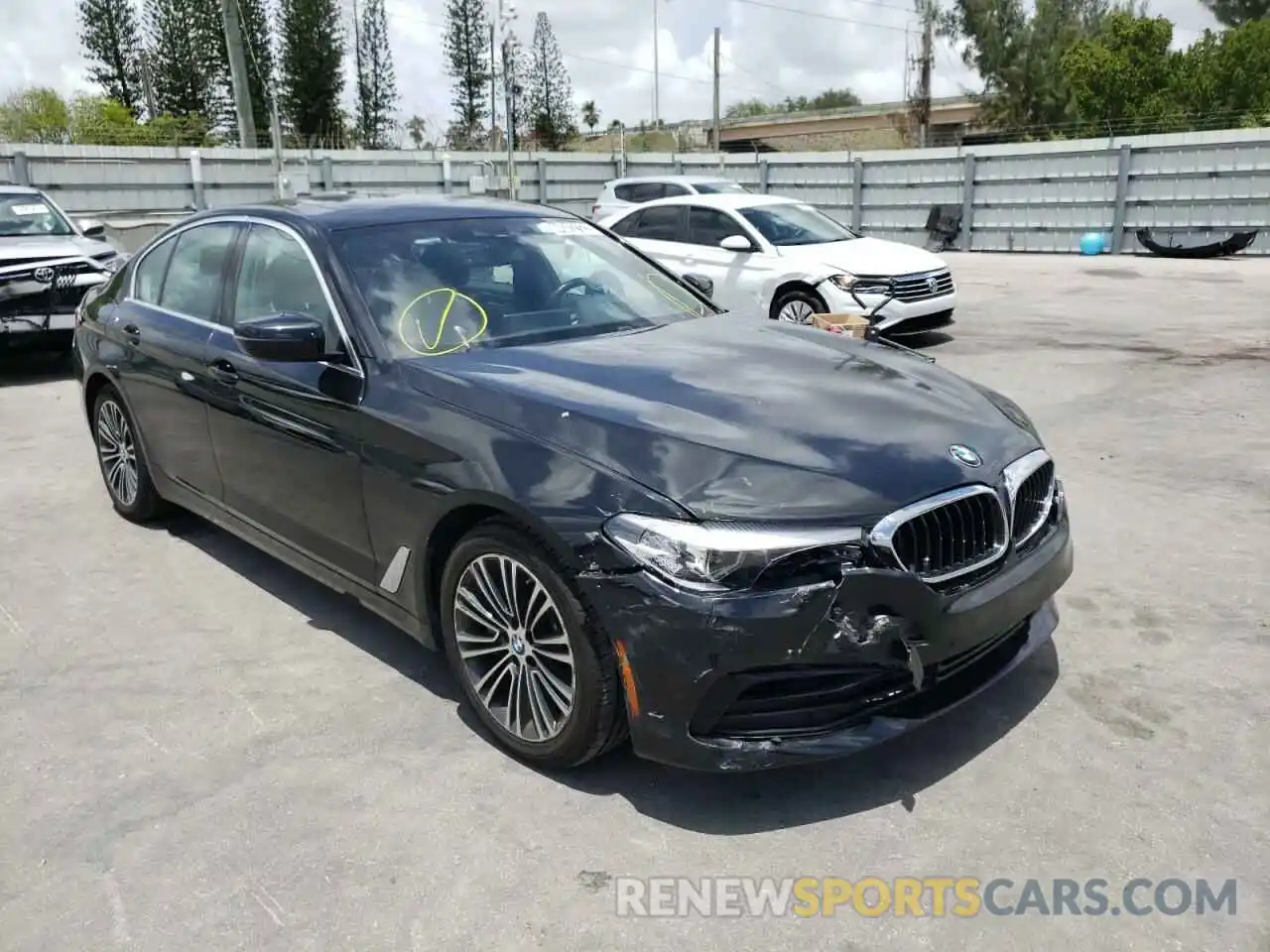 1 Photograph of a damaged car WBAJA5C55KBX87165 BMW 5 SERIES 2019