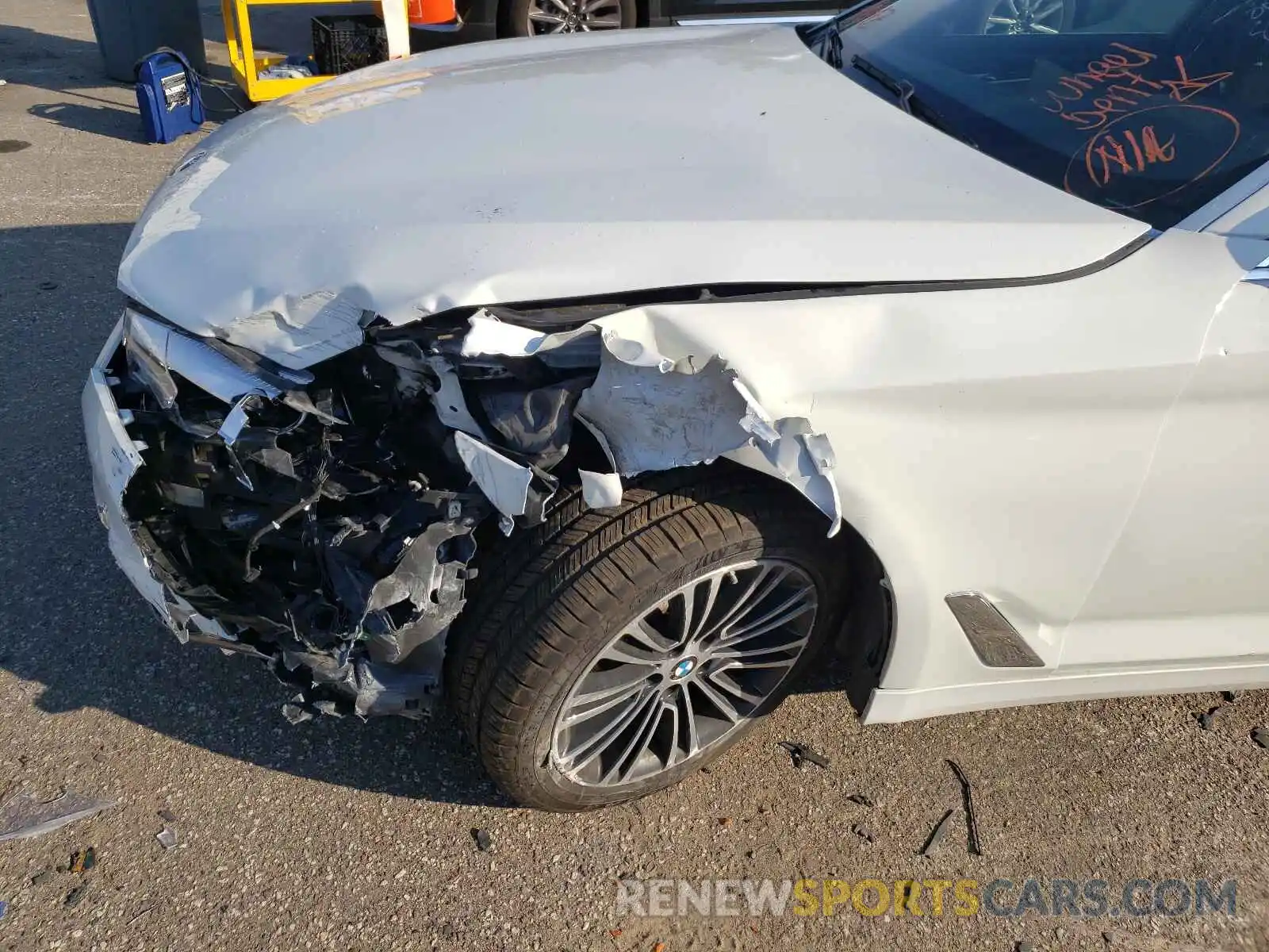 9 Photograph of a damaged car WBAJA5C55KBX87537 BMW 5 SERIES 2019