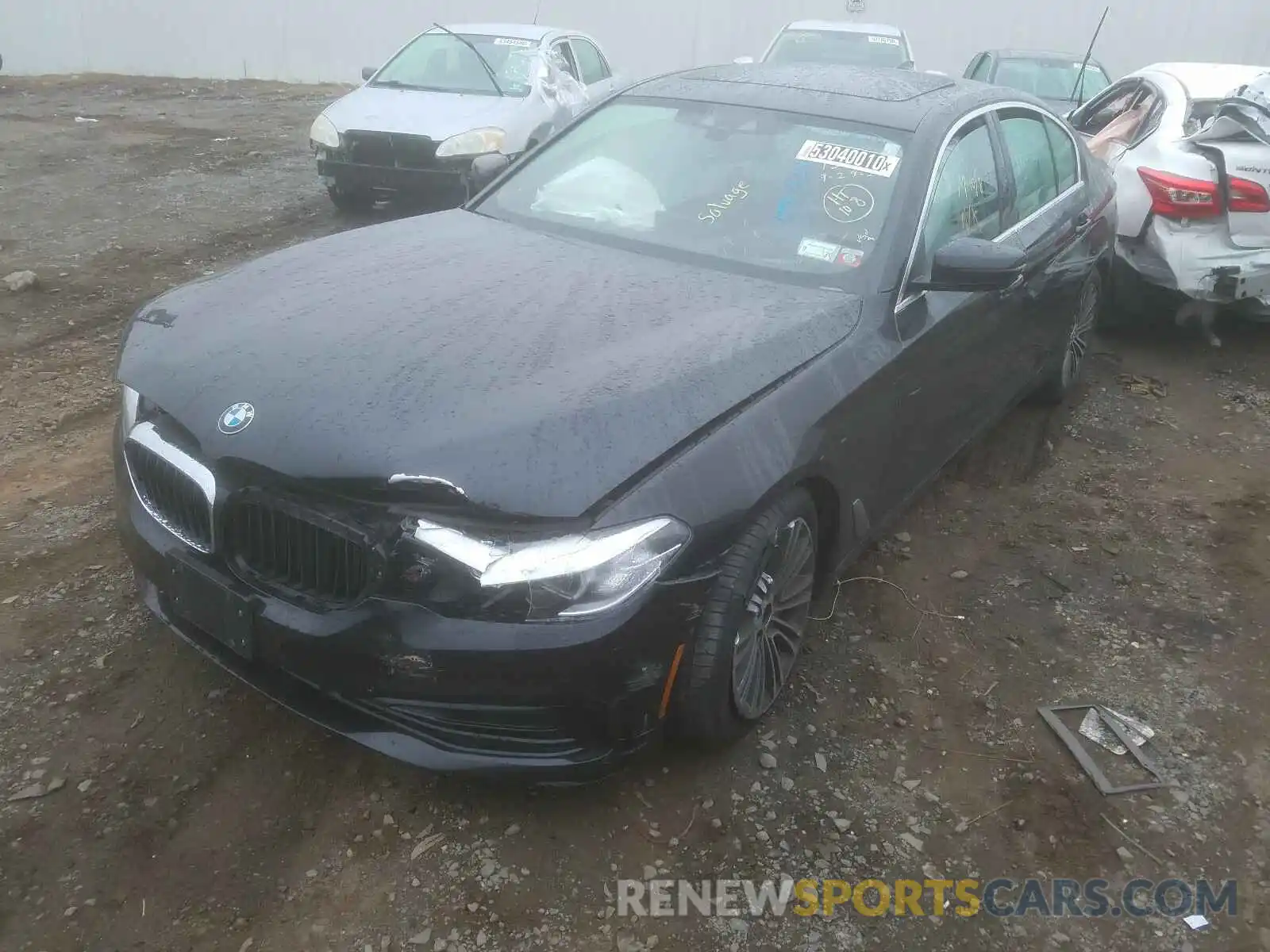 2 Фотография поврежденного автомобиля WBAJA5C55KBX87568 BMW 5 SERIES 2019