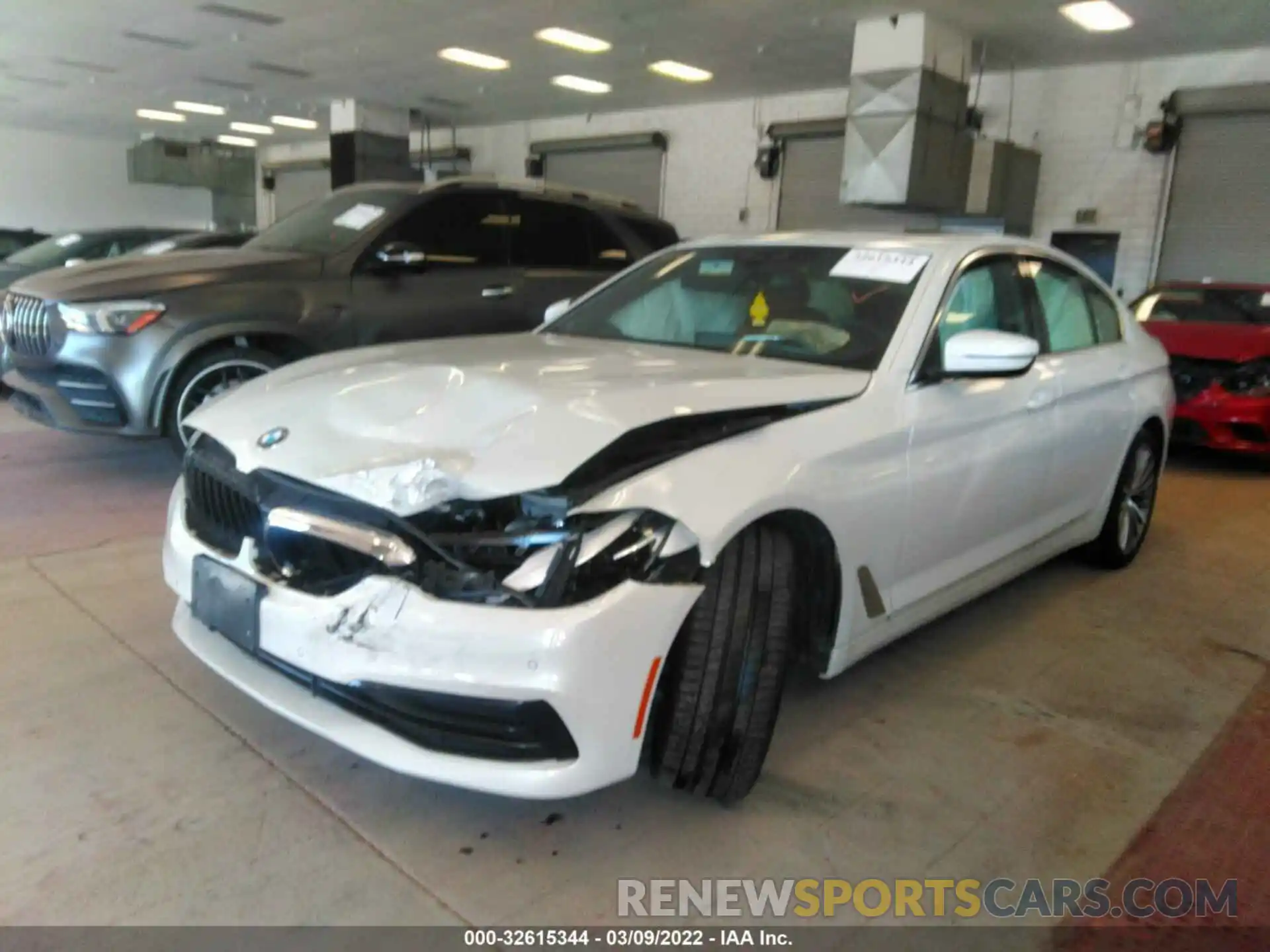 2 Photograph of a damaged car WBAJA5C55KBX88171 BMW 5 SERIES 2019