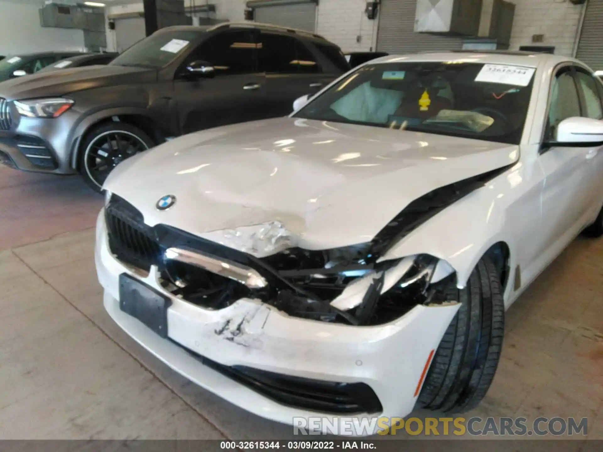 6 Photograph of a damaged car WBAJA5C55KBX88171 BMW 5 SERIES 2019