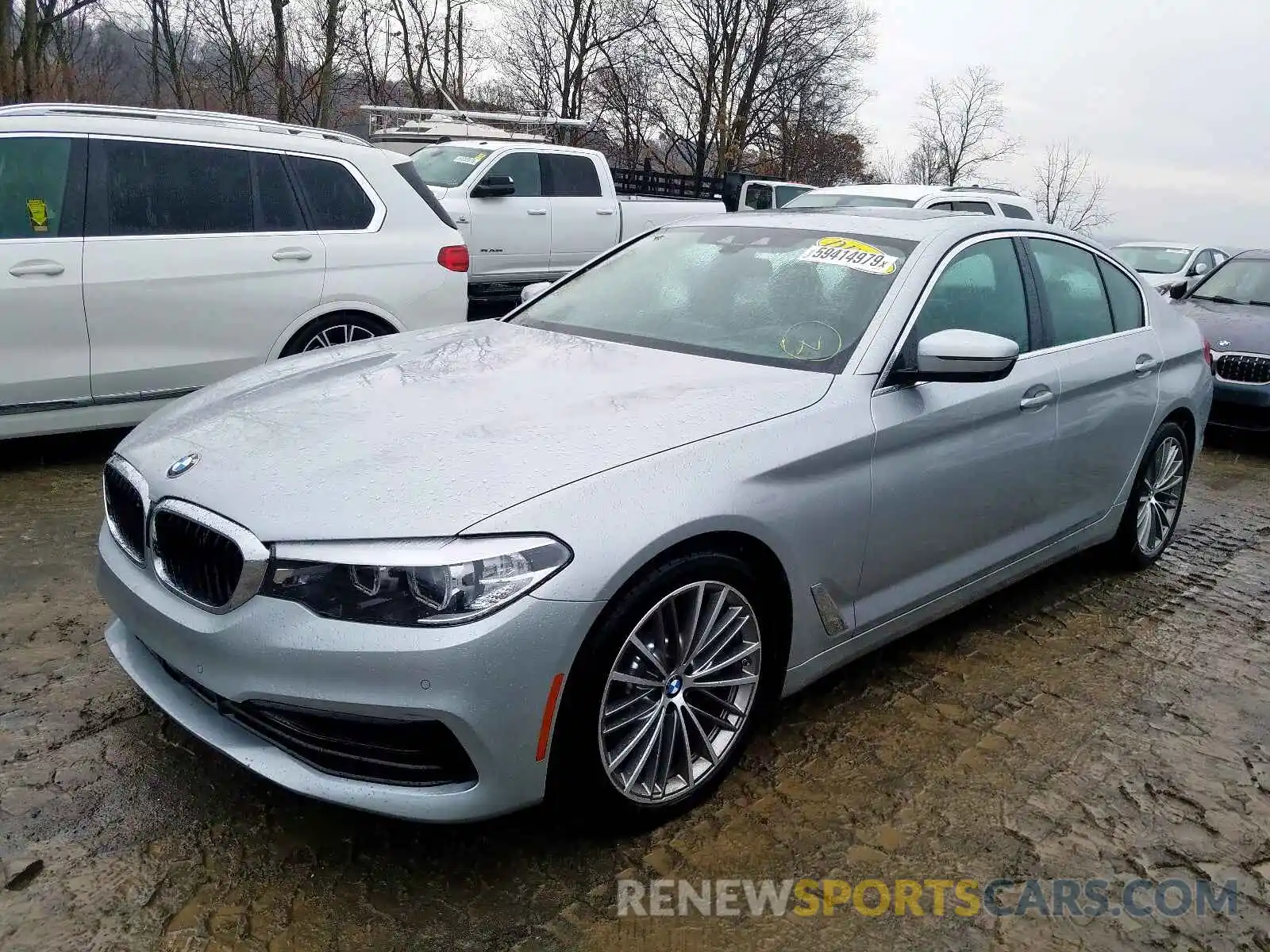 2 Photograph of a damaged car WBAJA5C55KG901023 BMW 5 SERIES 2019