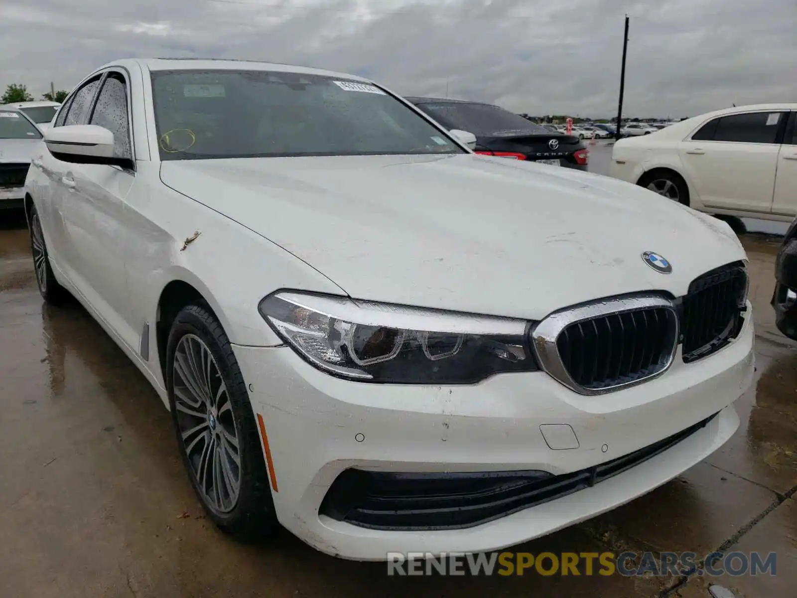 1 Photograph of a damaged car WBAJA5C55KWA57753 BMW 5 SERIES 2019