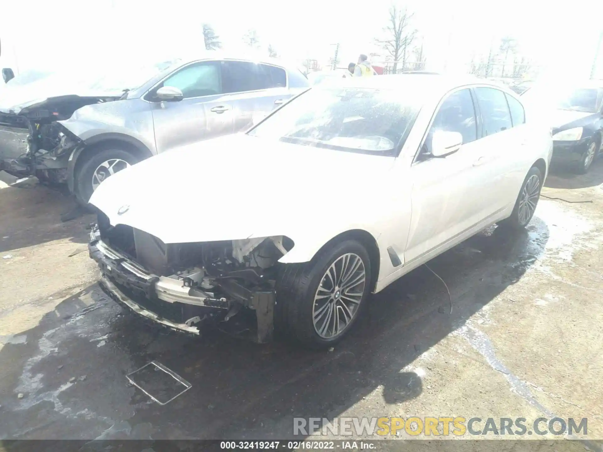 2 Photograph of a damaged car WBAJA5C55KWA57977 BMW 5 SERIES 2019