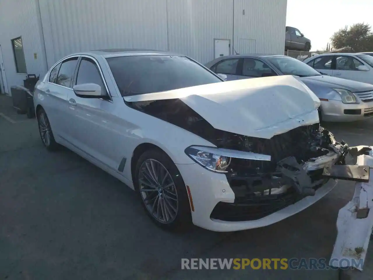 1 Photograph of a damaged car WBAJA5C55KWW37744 BMW 5 SERIES 2019