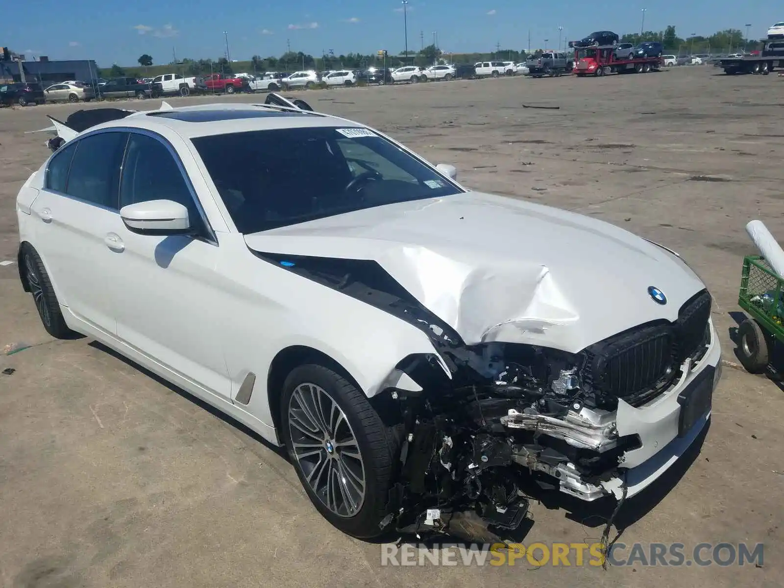 1 Photograph of a damaged car WBAJA5C56KBX46883 BMW 5 SERIES 2019