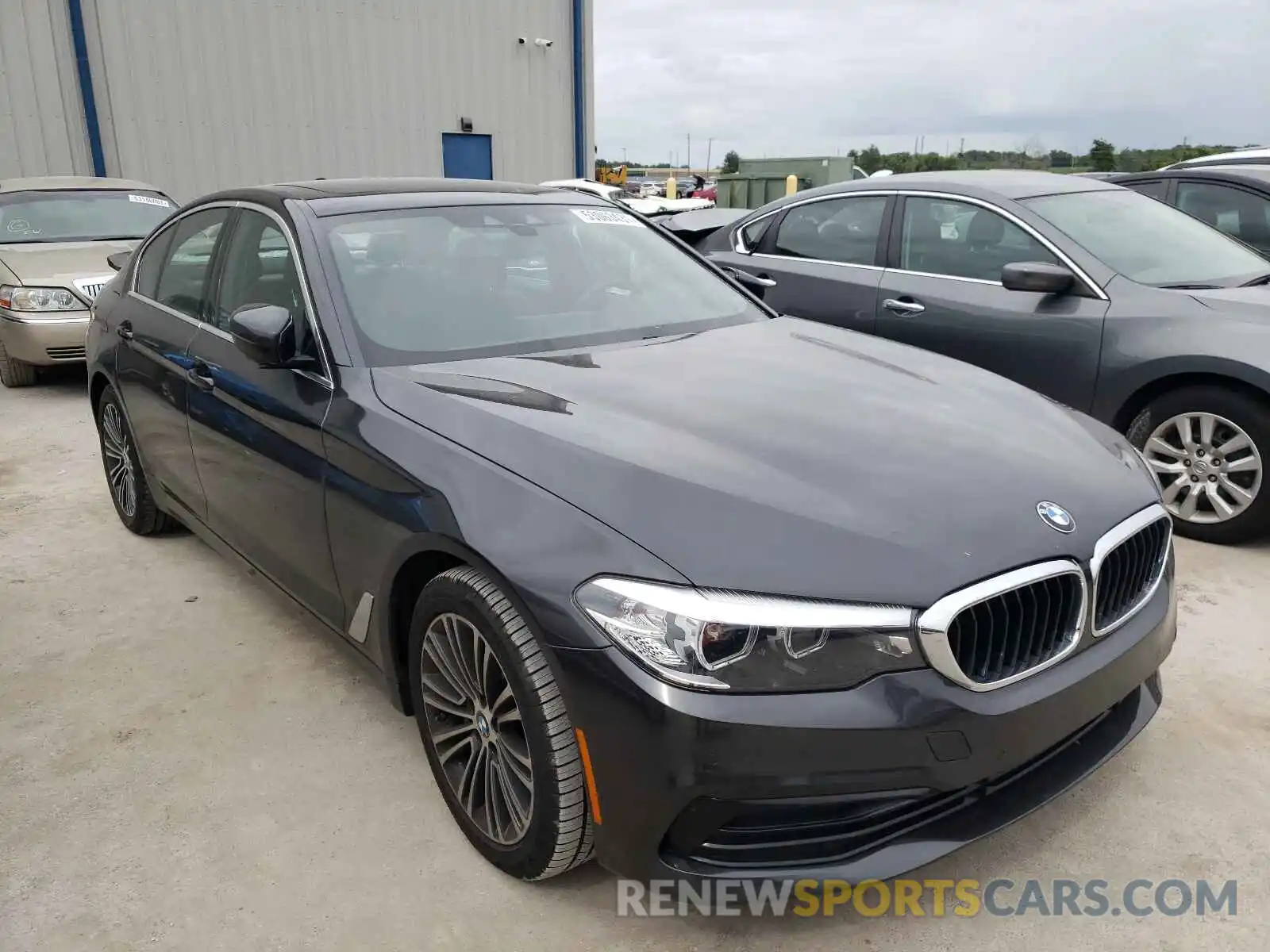 1 Photograph of a damaged car WBAJA5C56KBX86168 BMW 5 SERIES 2019