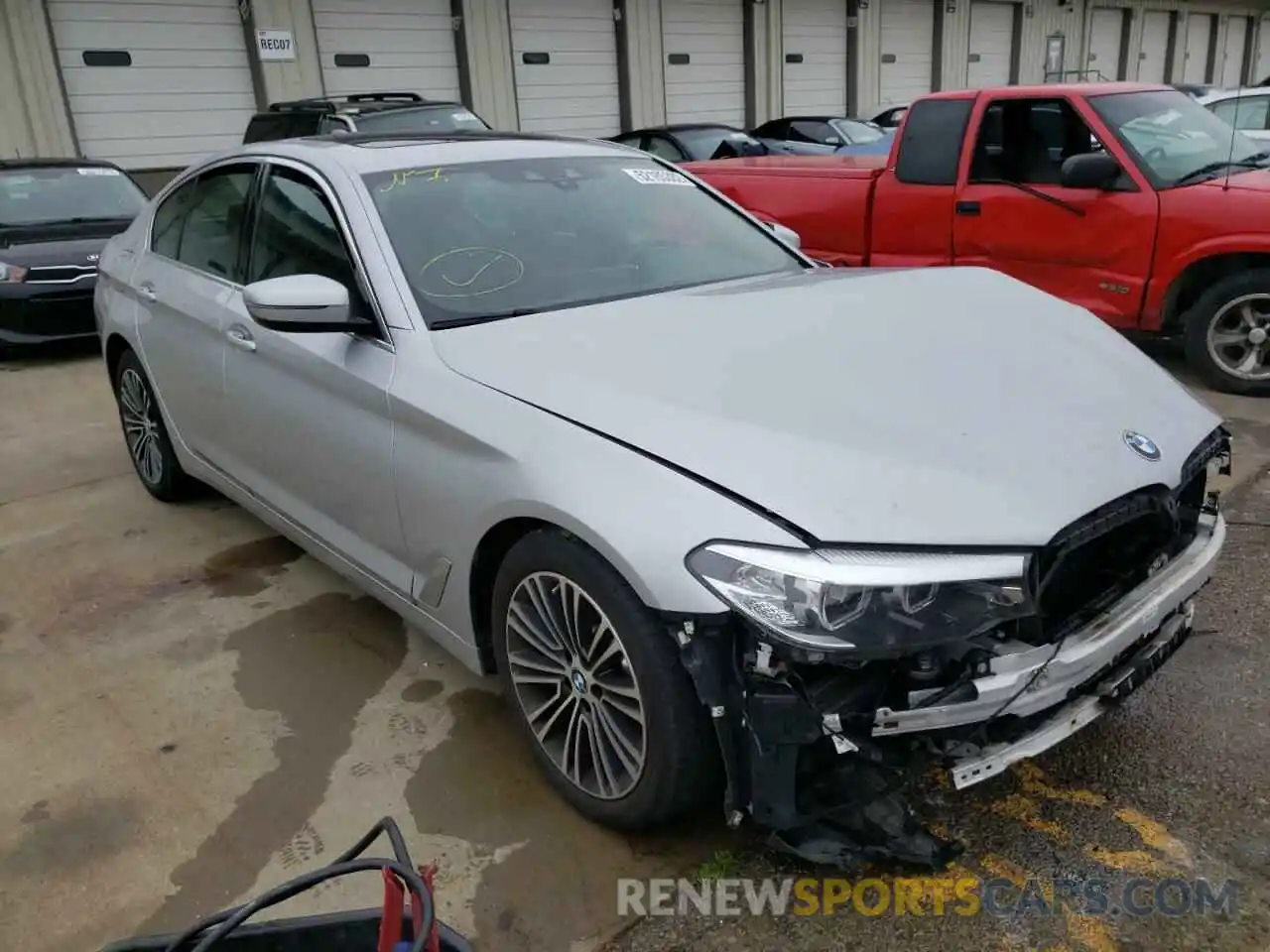 1 Photograph of a damaged car WBAJA5C56KBX86218 BMW 5 SERIES 2019