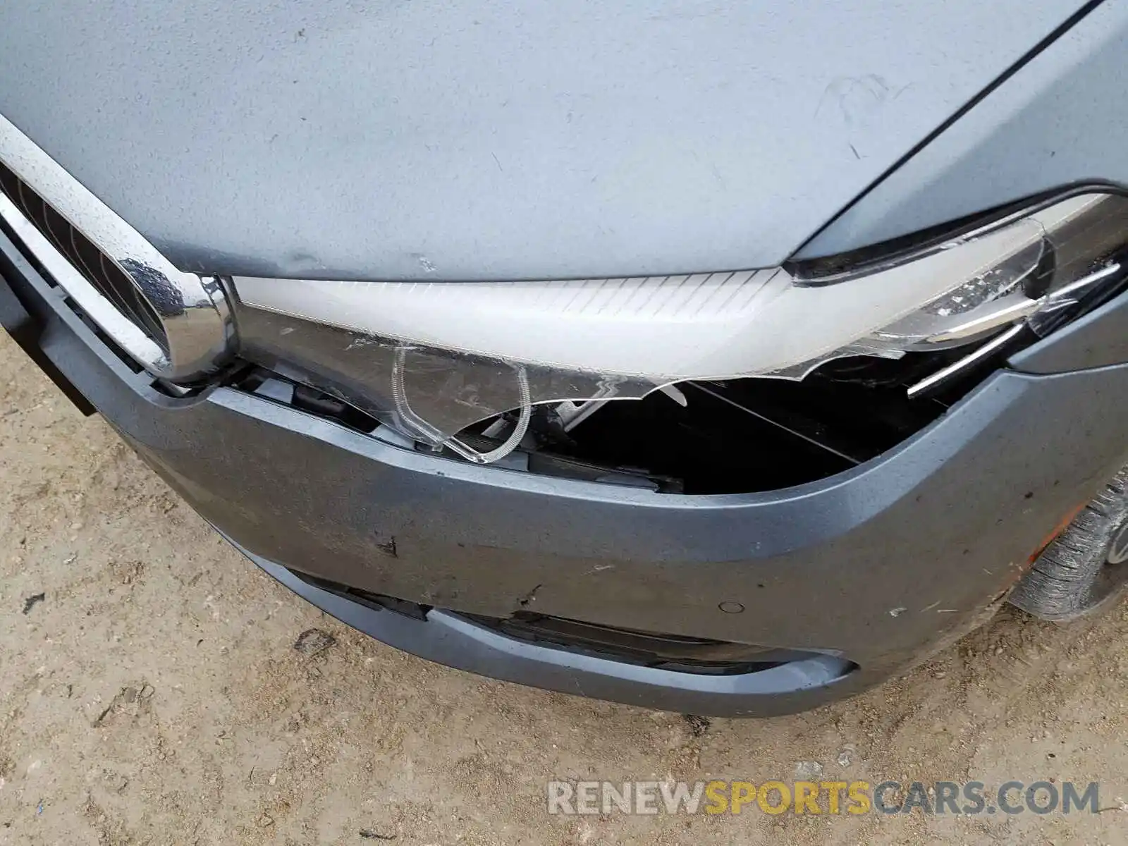 9 Photograph of a damaged car WBAJA5C56KBX87515 BMW 5 SERIES 2019