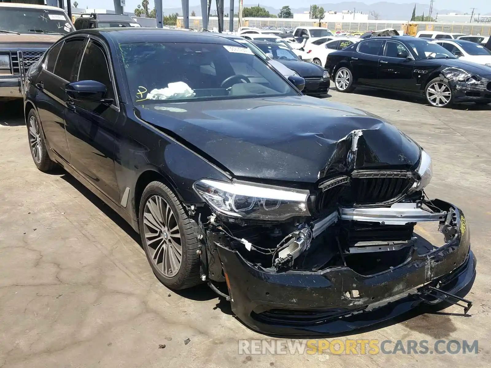 1 Photograph of a damaged car WBAJA5C56KG900575 BMW 5 SERIES 2019