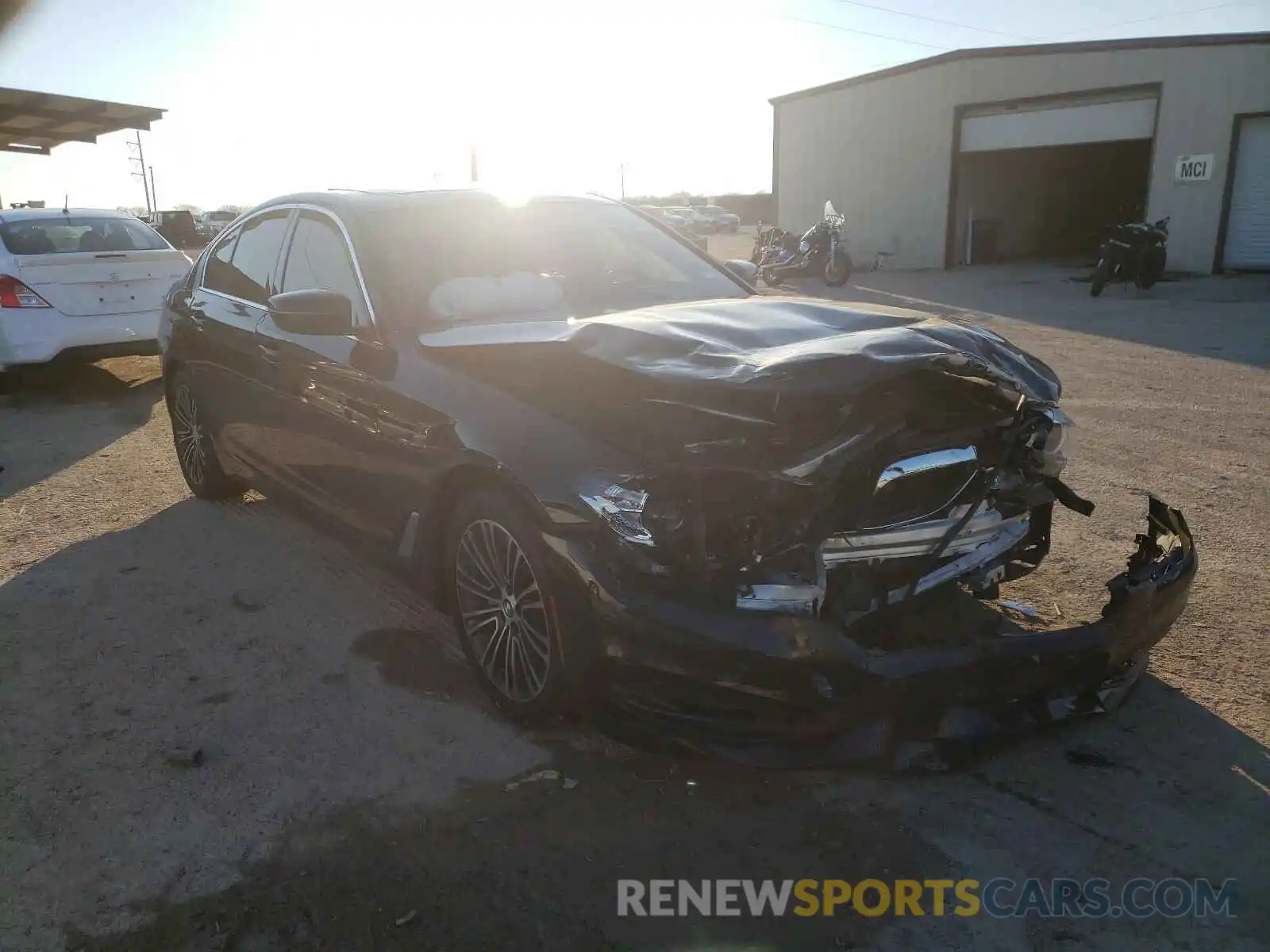 1 Photograph of a damaged car WBAJA5C56KG900589 BMW 5 SERIES 2019