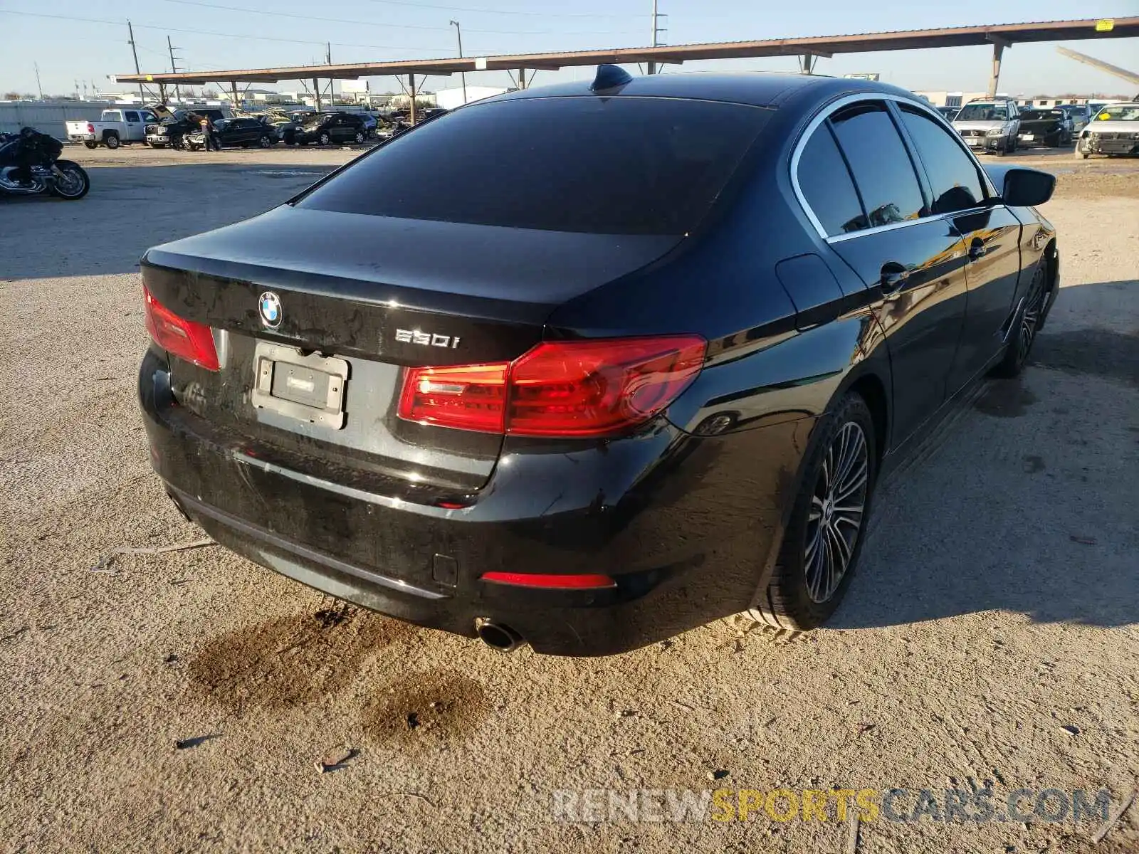 4 Photograph of a damaged car WBAJA5C56KG900589 BMW 5 SERIES 2019