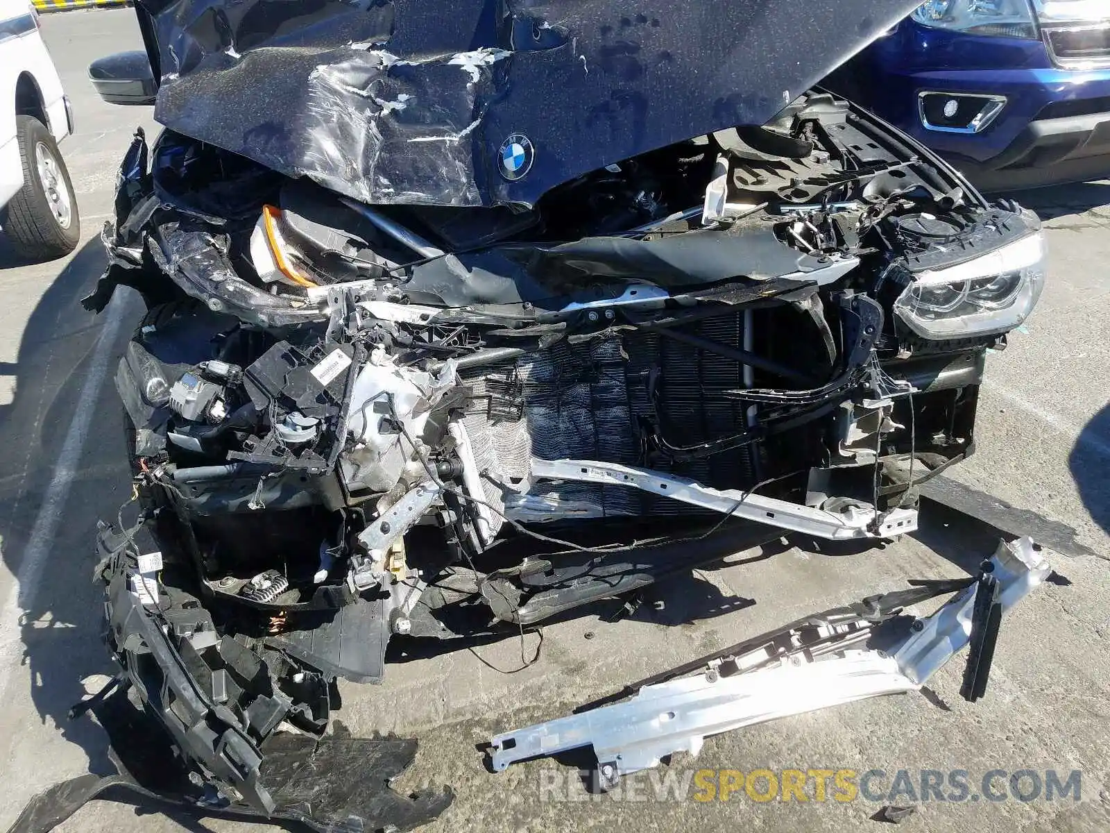 9 Photograph of a damaged car WBAJA5C56KWW00198 BMW 5 SERIES 2019