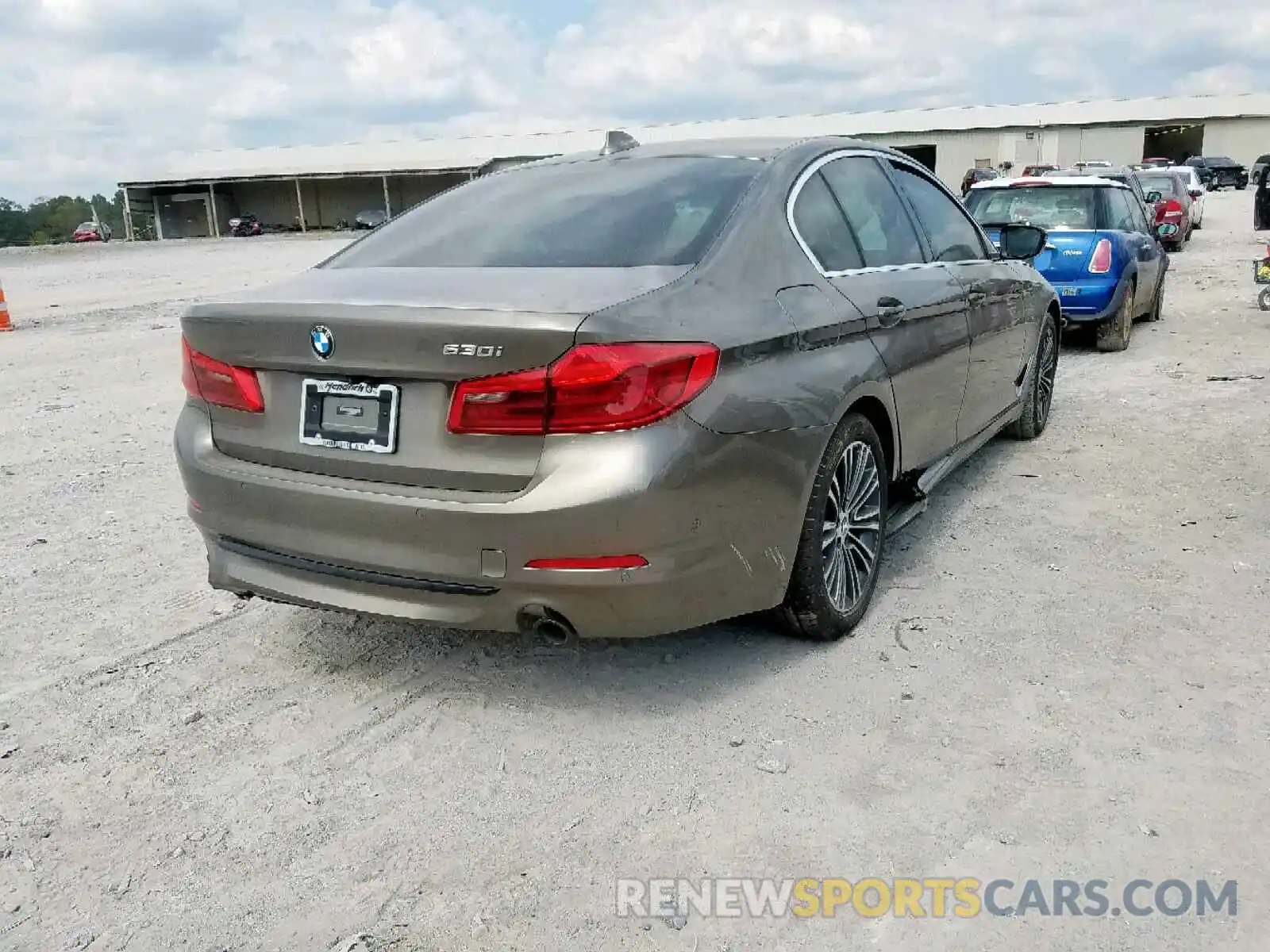 4 Photograph of a damaged car WBAJA5C56KWW04932 BMW 5 SERIES 2019