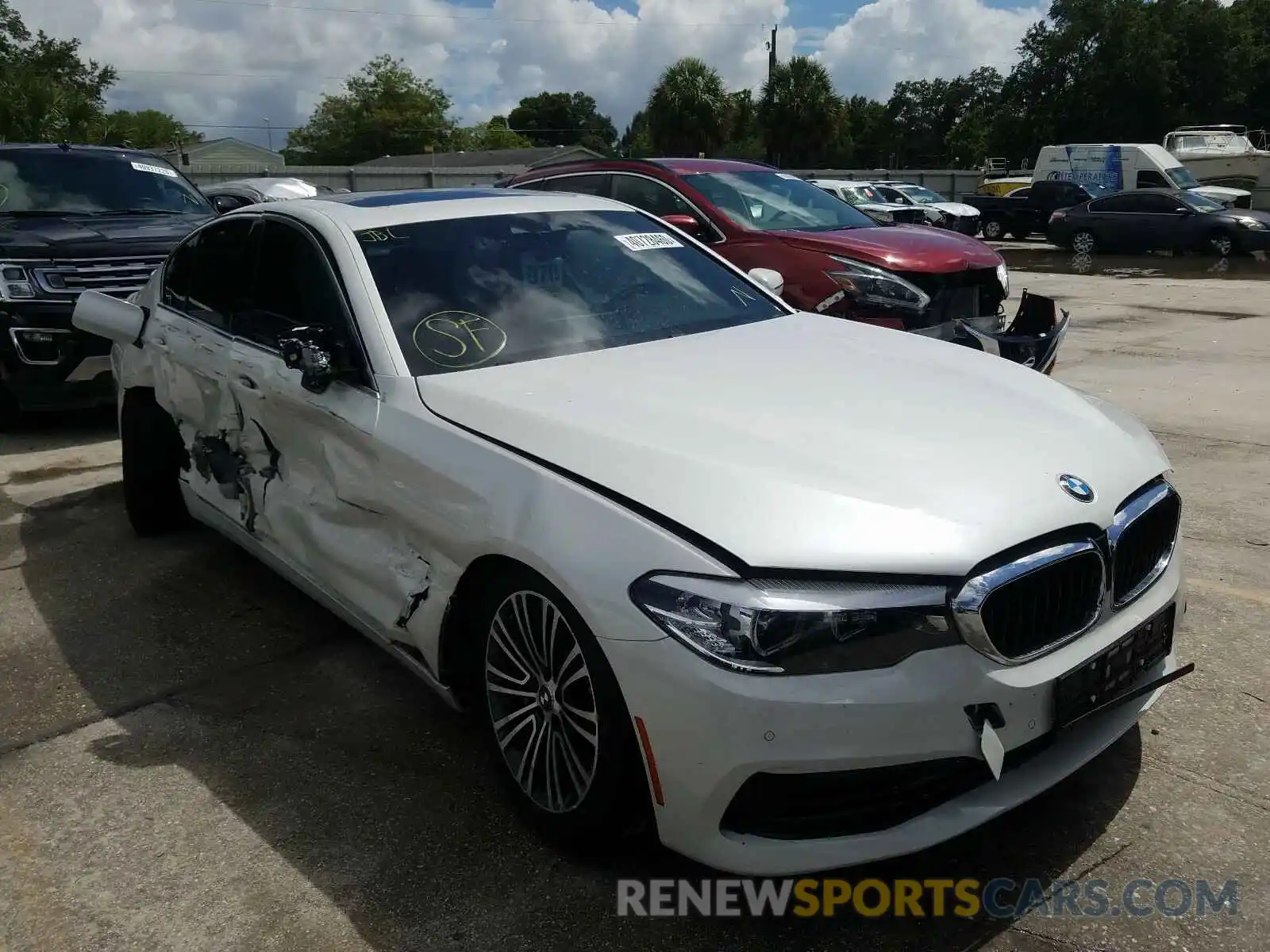 1 Photograph of a damaged car WBAJA5C56KWW07782 BMW 5 SERIES 2019