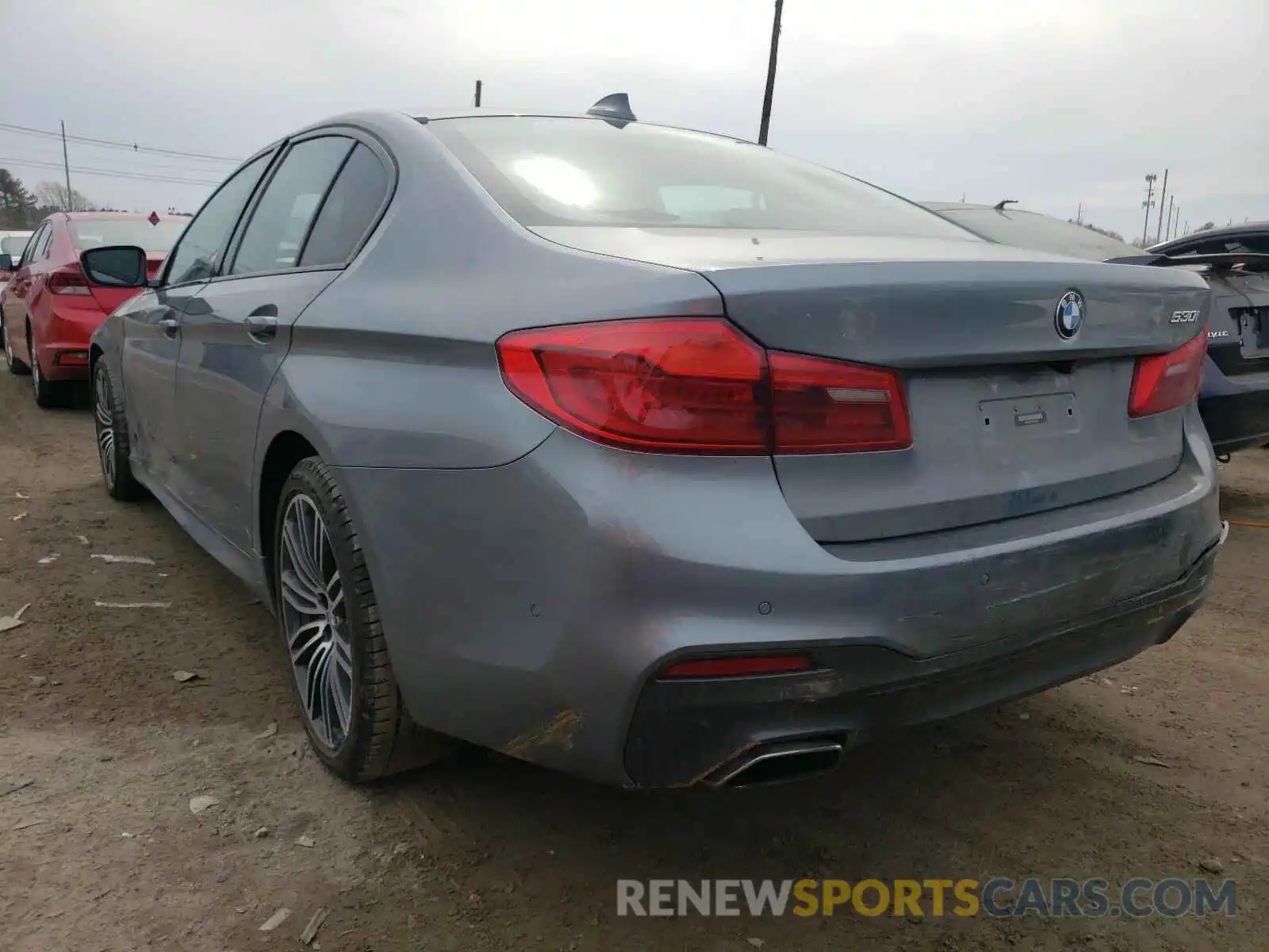 3 Фотография поврежденного автомобиля WBAJA5C57KG901055 BMW 5 SERIES 2019