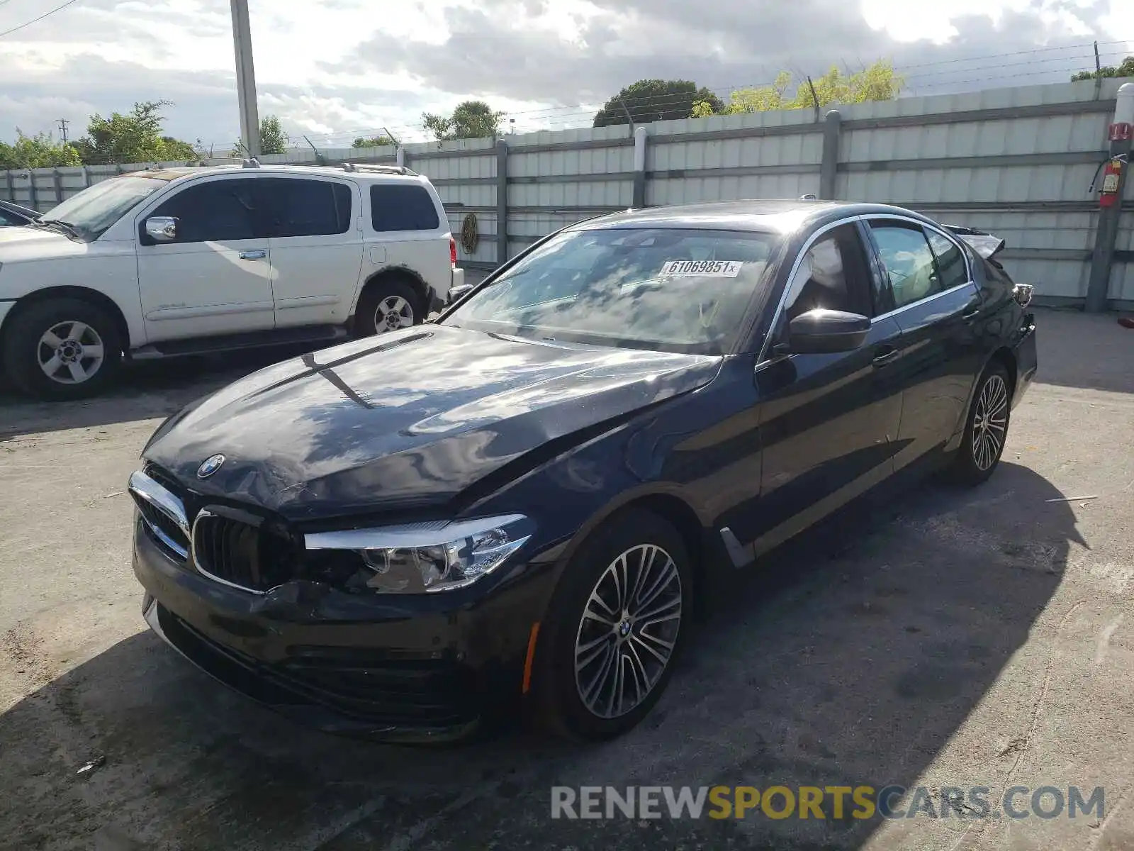 2 Photograph of a damaged car WBAJA5C57KWW05345 BMW 5 SERIES 2019