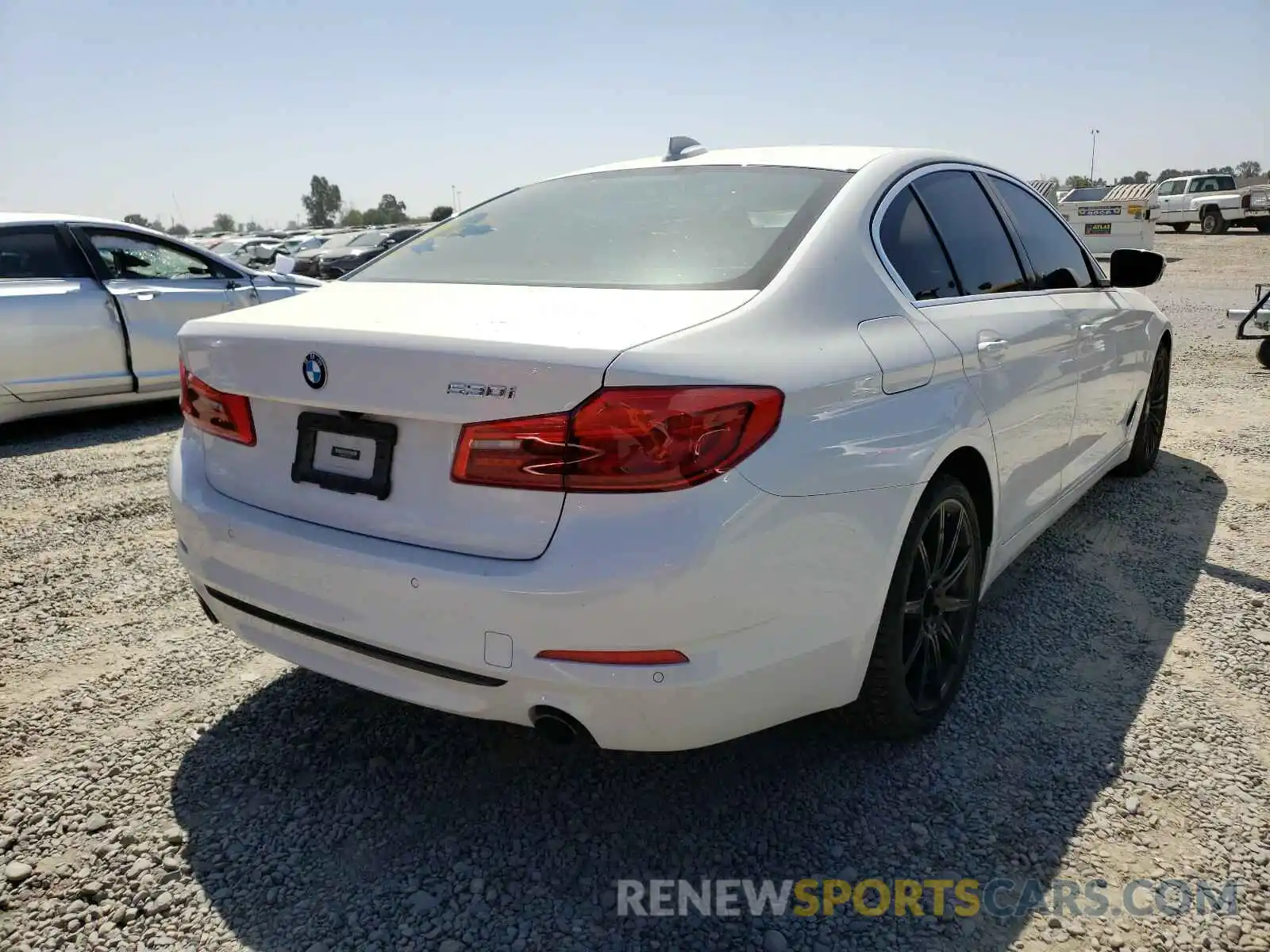 4 Photograph of a damaged car WBAJA5C58KBX86494 BMW 5 SERIES 2019