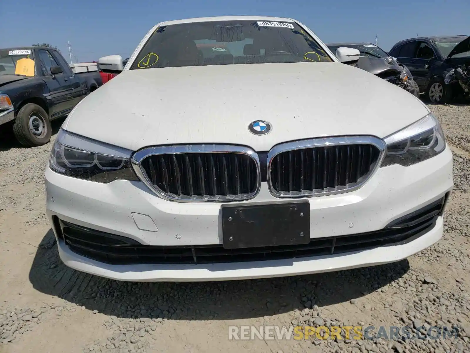 9 Photograph of a damaged car WBAJA5C58KBX86494 BMW 5 SERIES 2019