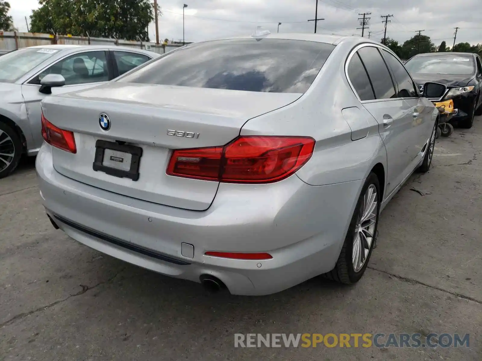 4 Photograph of a damaged car WBAJA5C58KBX87922 BMW 5 SERIES 2019