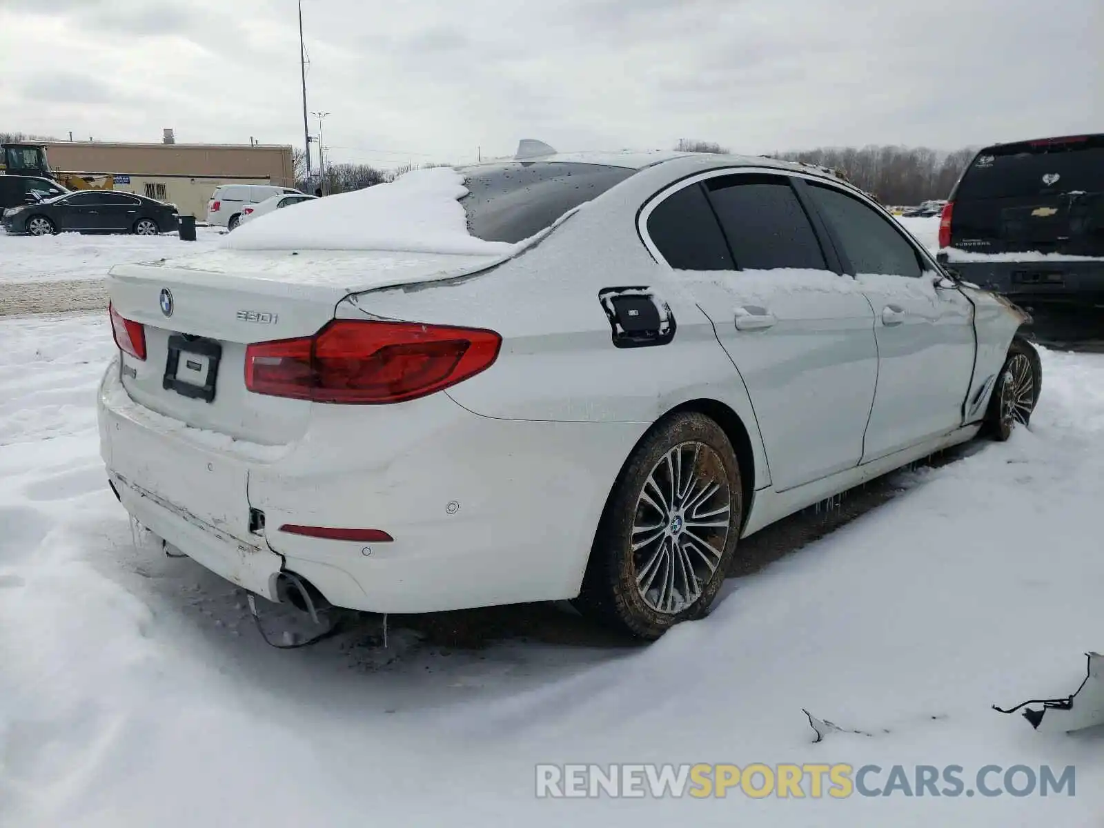 4 Фотография поврежденного автомобиля WBAJA5C58KBX88150 BMW 5 SERIES 2019