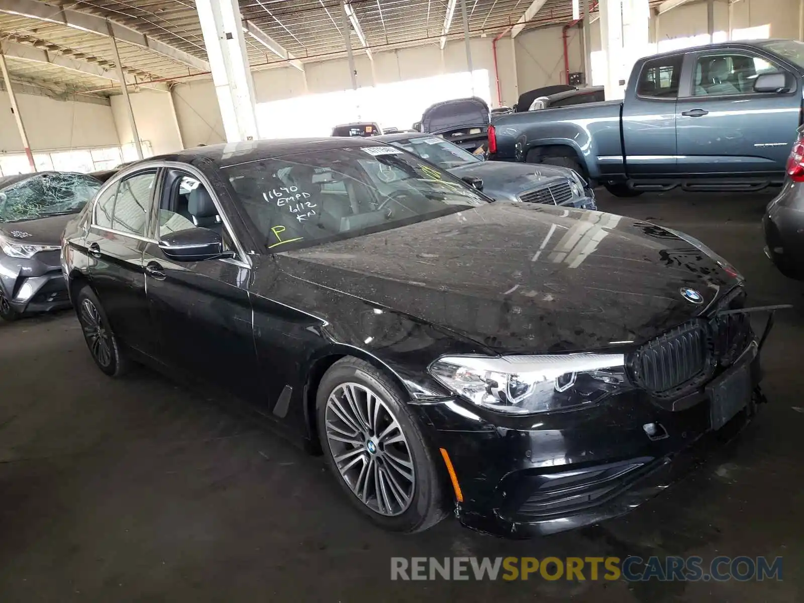 1 Photograph of a damaged car WBAJA5C58KWW04382 BMW 5 SERIES 2019