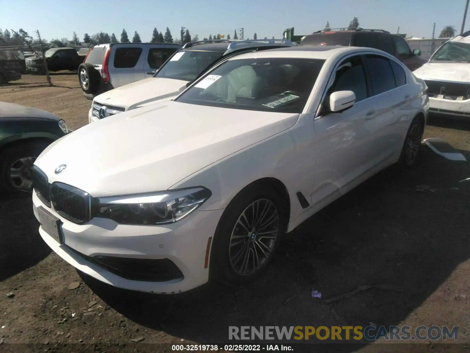 2 Photograph of a damaged car WBAJA5C58KWW09470 BMW 5 SERIES 2019