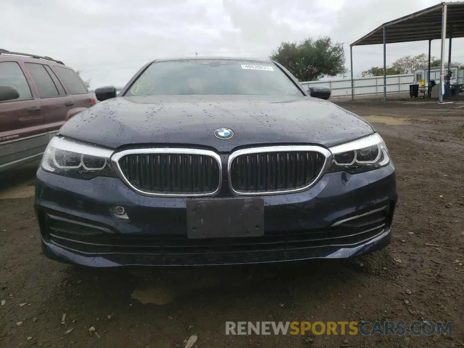 10 Photograph of a damaged car WBAJA5C58KWW28391 BMW 5 SERIES 2019