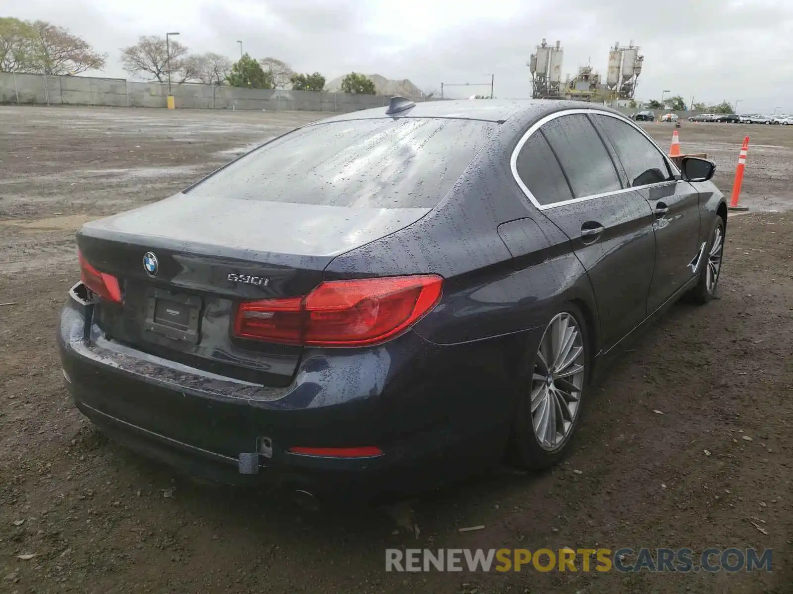 4 Photograph of a damaged car WBAJA5C58KWW28391 BMW 5 SERIES 2019