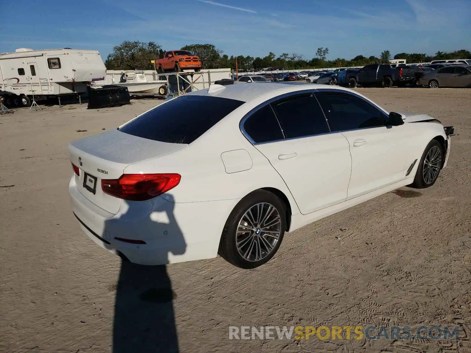 4 Photograph of a damaged car WBAJA5C58KWW42243 BMW 5 SERIES 2019