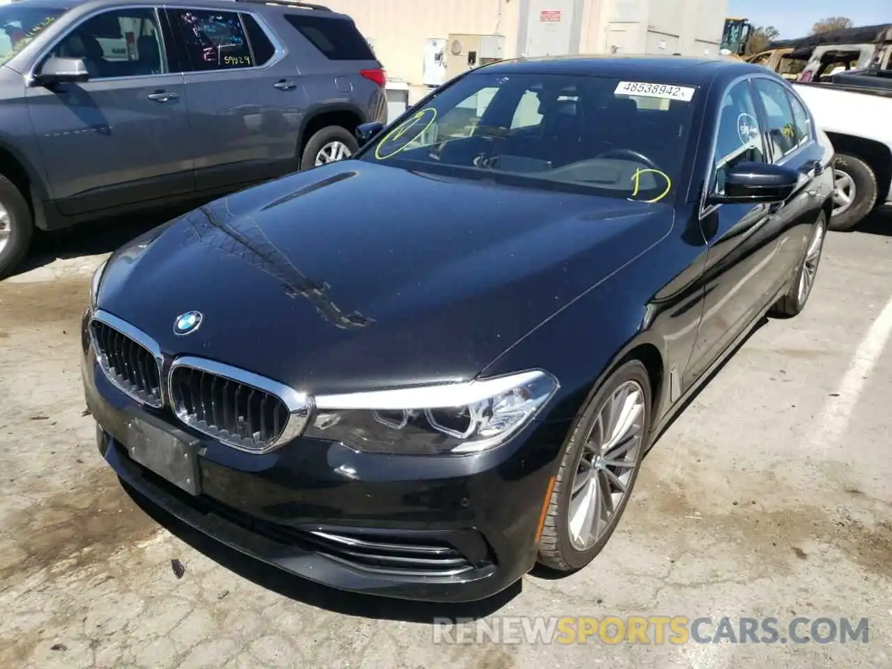 2 Фотография поврежденного автомобиля WBAJA5C59KBX86438 BMW 5 SERIES 2019