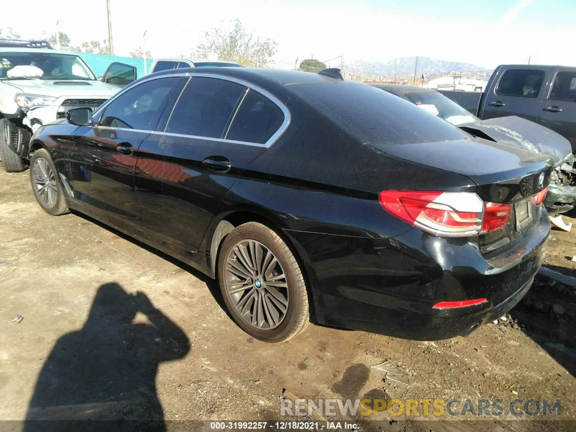 3 Фотография поврежденного автомобиля WBAJA5C59KBX87556 BMW 5 SERIES 2019