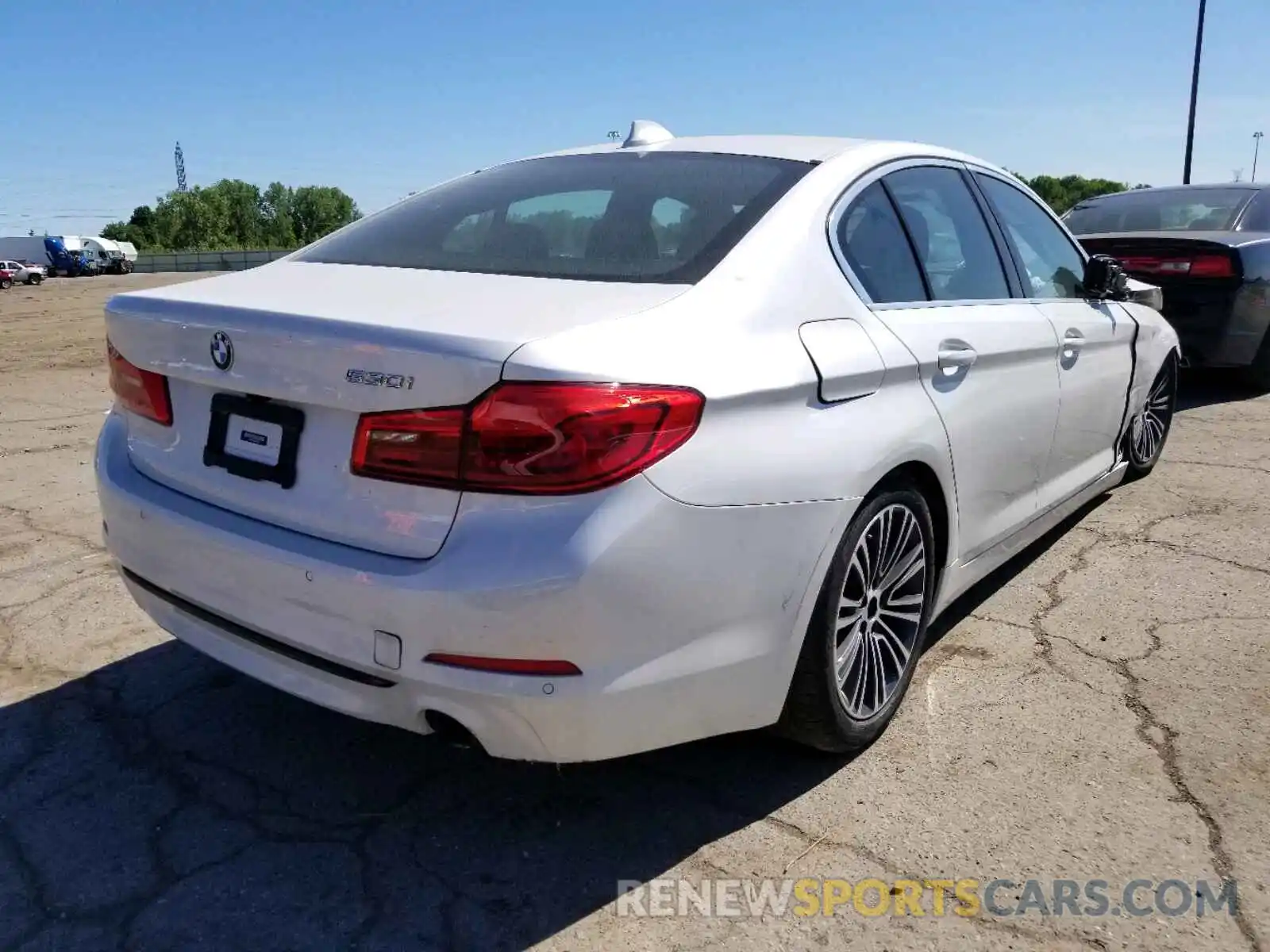 4 Photograph of a damaged car WBAJA5C59KBX87668 BMW 5 SERIES 2019